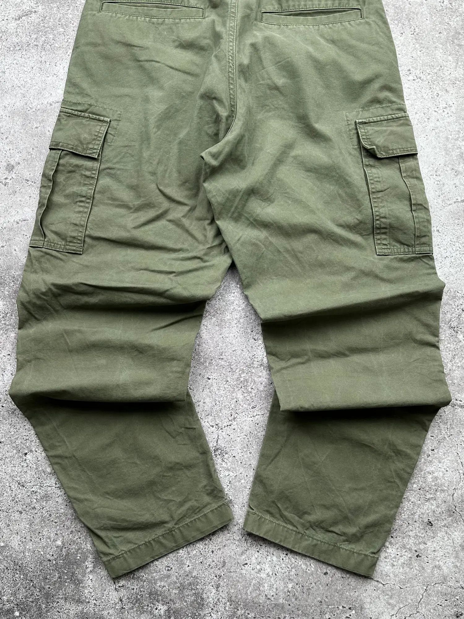Japanese Brand Uniqlo Cargo Pants C486(V226) Size US 31 - 8 Thumbnail