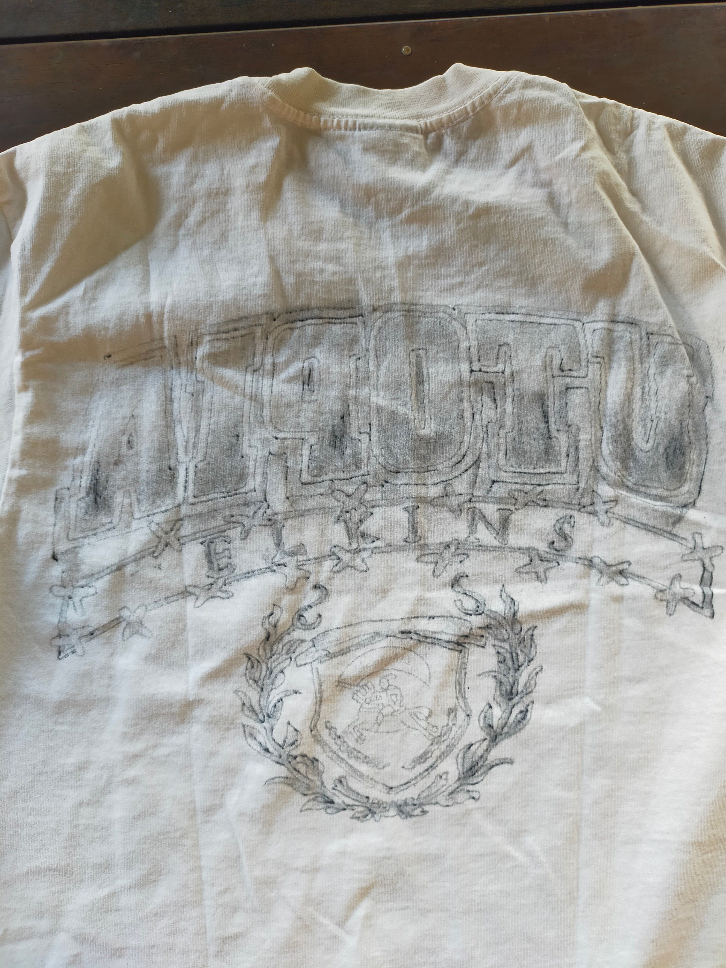 Travis Scott Travis Scott Utopia Elkin Knights white merch shirt medium Size US M / EU 48-50 / 2 - 16 Thumbnail