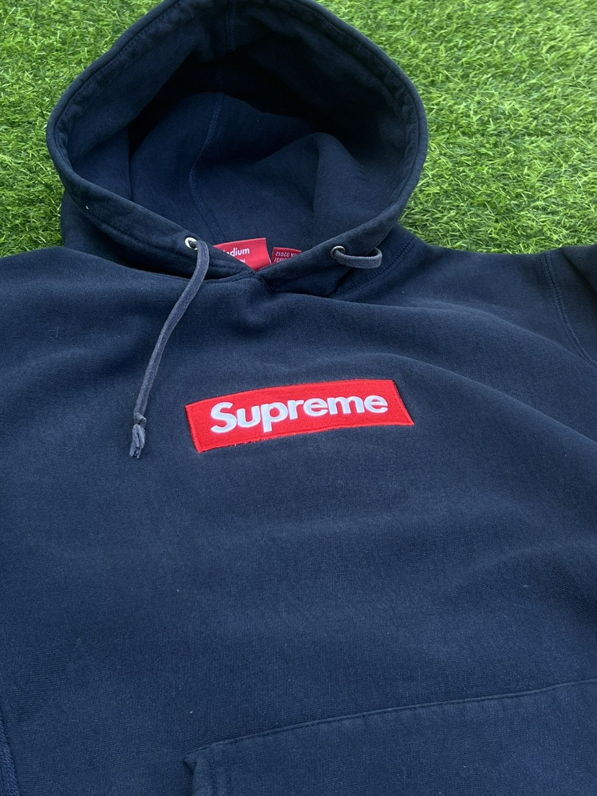Supreme Vintage Navy Blue Box Logo Supreme (Bogo hoodie) Size US M / EU 48-50 / 2 - 3 Thumbnail