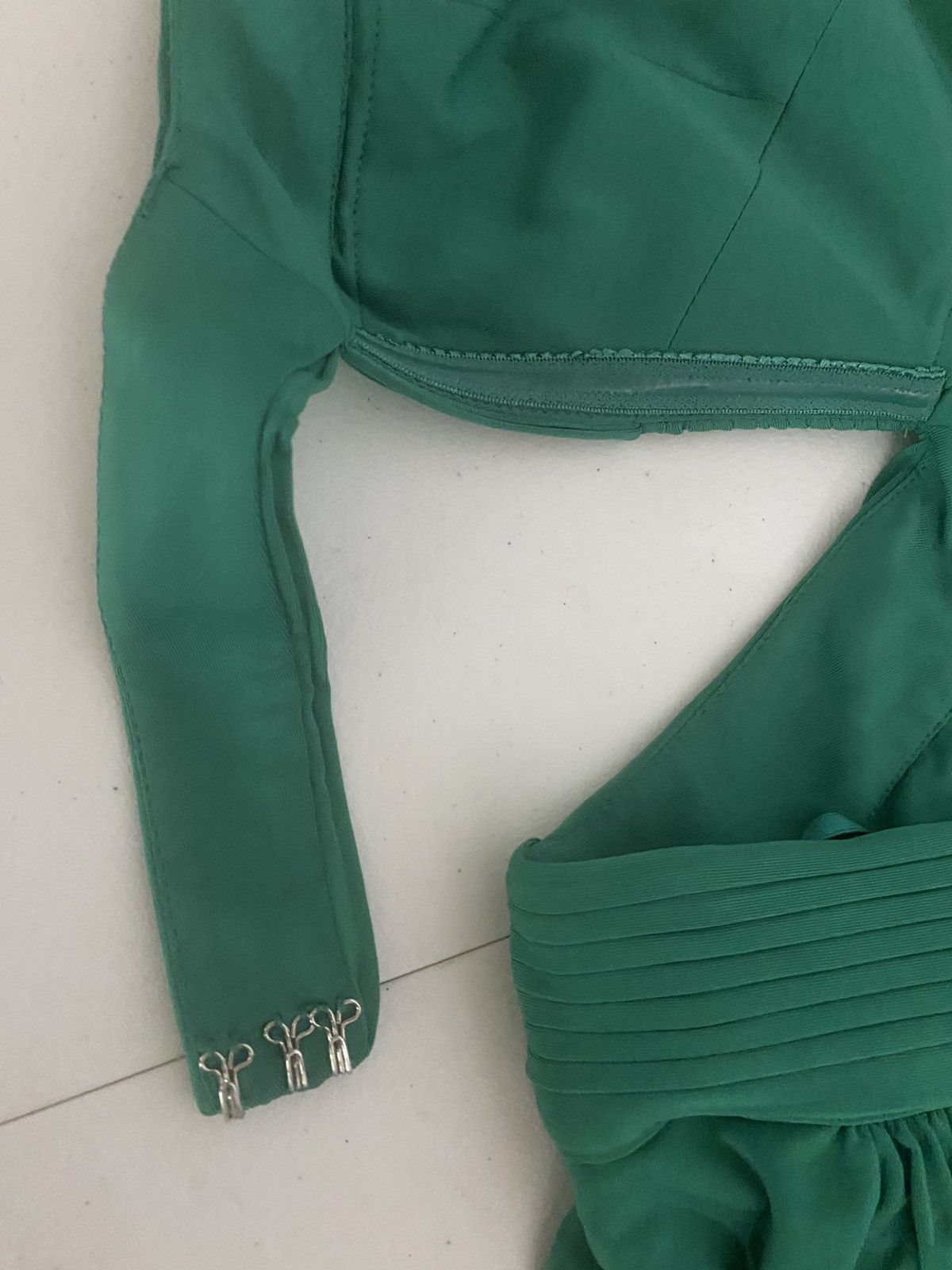 Bcbgmaxazria NWT BCBG MaxAzria green shea halter cutout dress XXS New Size XXS / US 00 / IT 34 - 10 Thumbnail