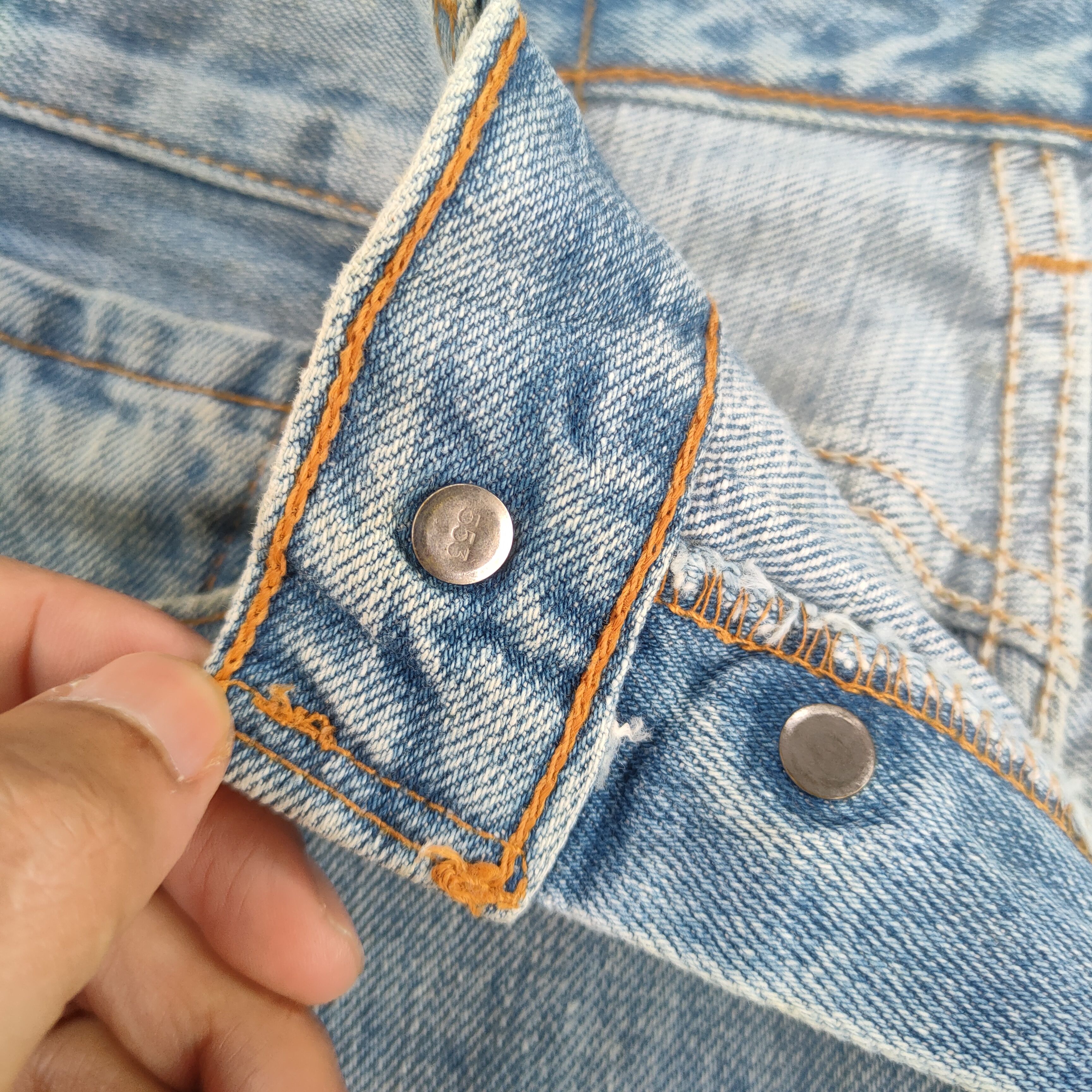 Levi's Vintage Clothing W28 VINTAGE LEVI'S 501 00' PAINT FADED JEANS DENIM PANTS Size US 28 / EU 44 - 9 Thumbnail