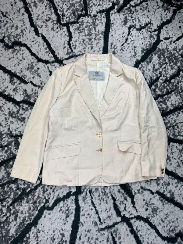 Aquascutum Aquascutum cream blazer jacket XL Size XL / US 12-14 / IT 48-50 - 1 Thumbnail