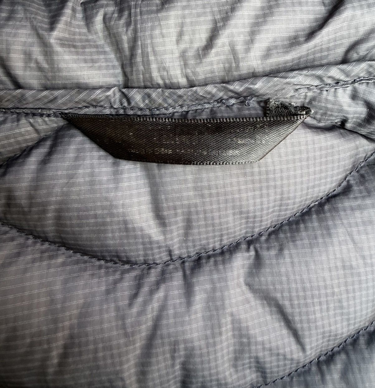 Arc'teryx Arc’teryx Cerium LT Down Jacket Hooded Puffer Size XS / US 0-2 / IT 36-38 - 6 Thumbnail
