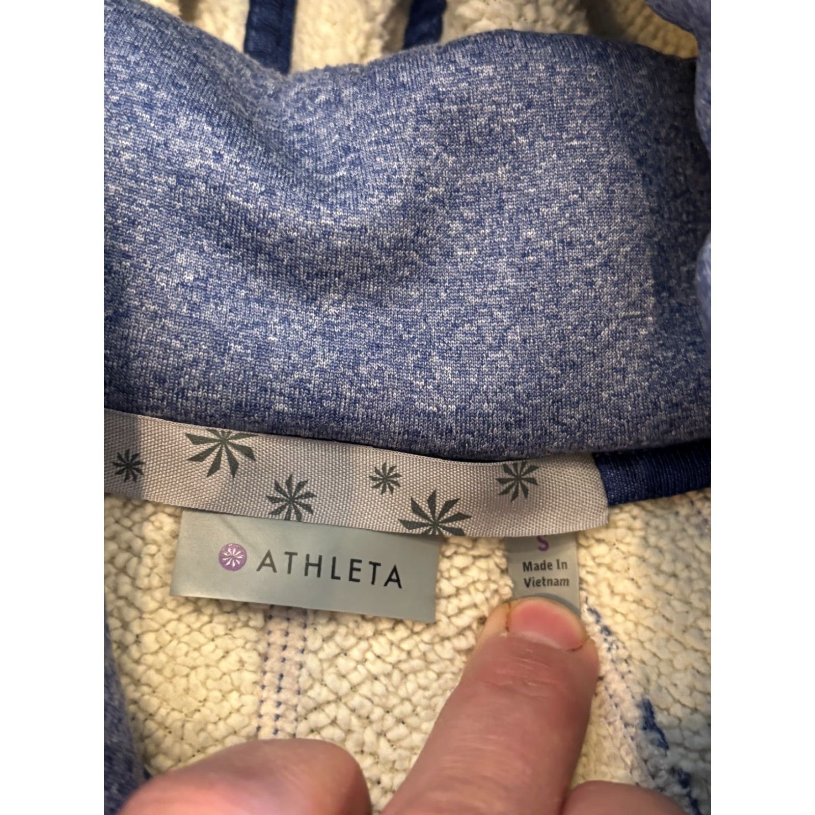 Athleta Athleta Jacket Womens Small Blue Hooded Fleece Lined Sherpa Full Zip 929632 Size S / US 4 / IT 40 - 2 Thumbnail