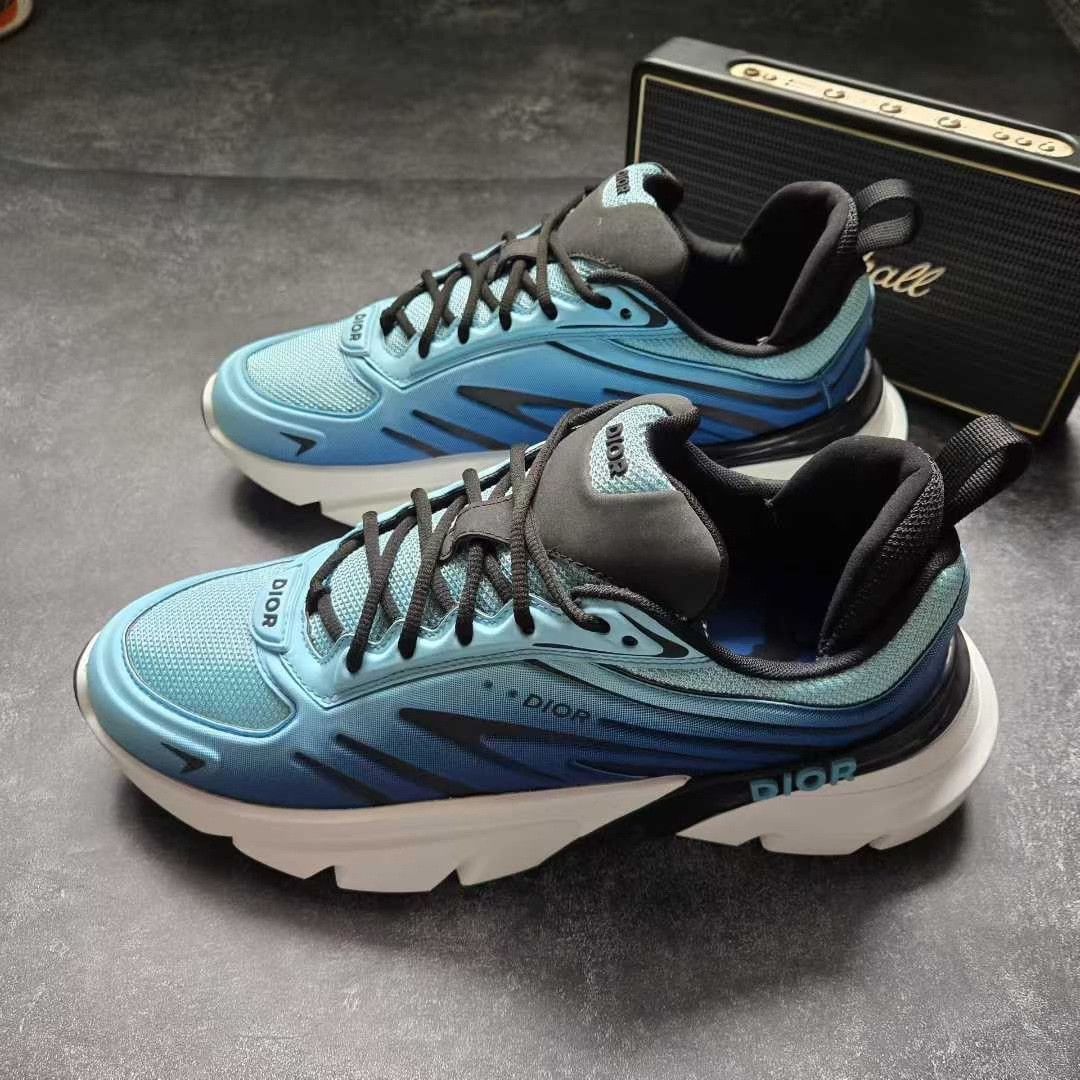 Balenciaga Balenciaga Limited Black Lowtop Sneakers 44 Men Size US 10.5 / EU 43-44 - 1 Thumbnail