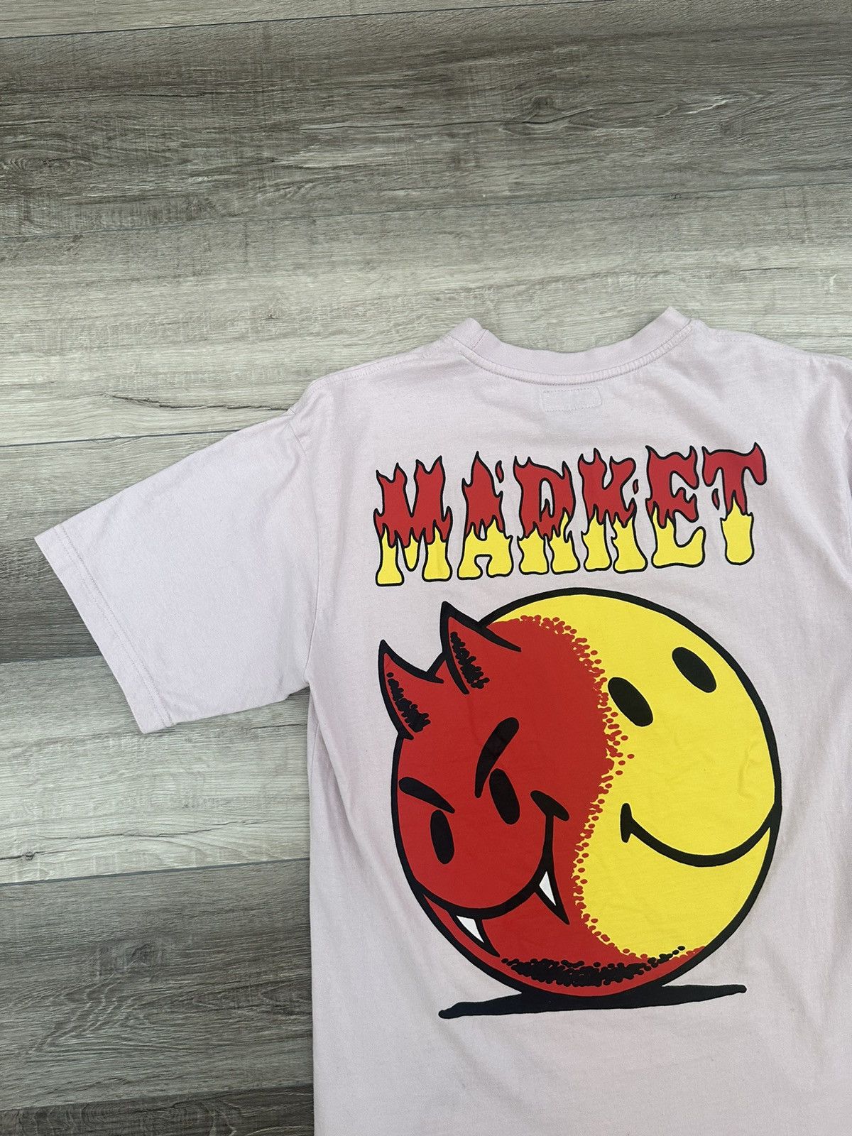 Market Market Devil / Smiley Face Flames Tee Sz. Large CTM Size US L / EU 52-54 / 3 - 3 Thumbnail
