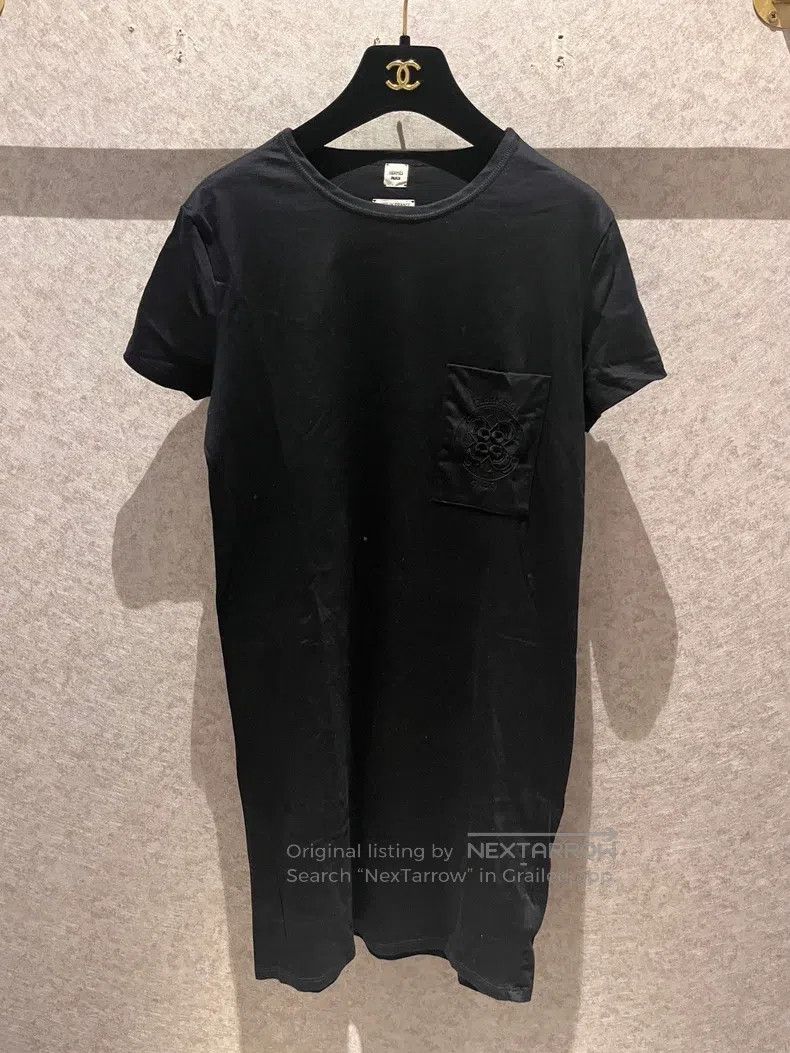 Hermes Black dress with logo design pocket embroidery