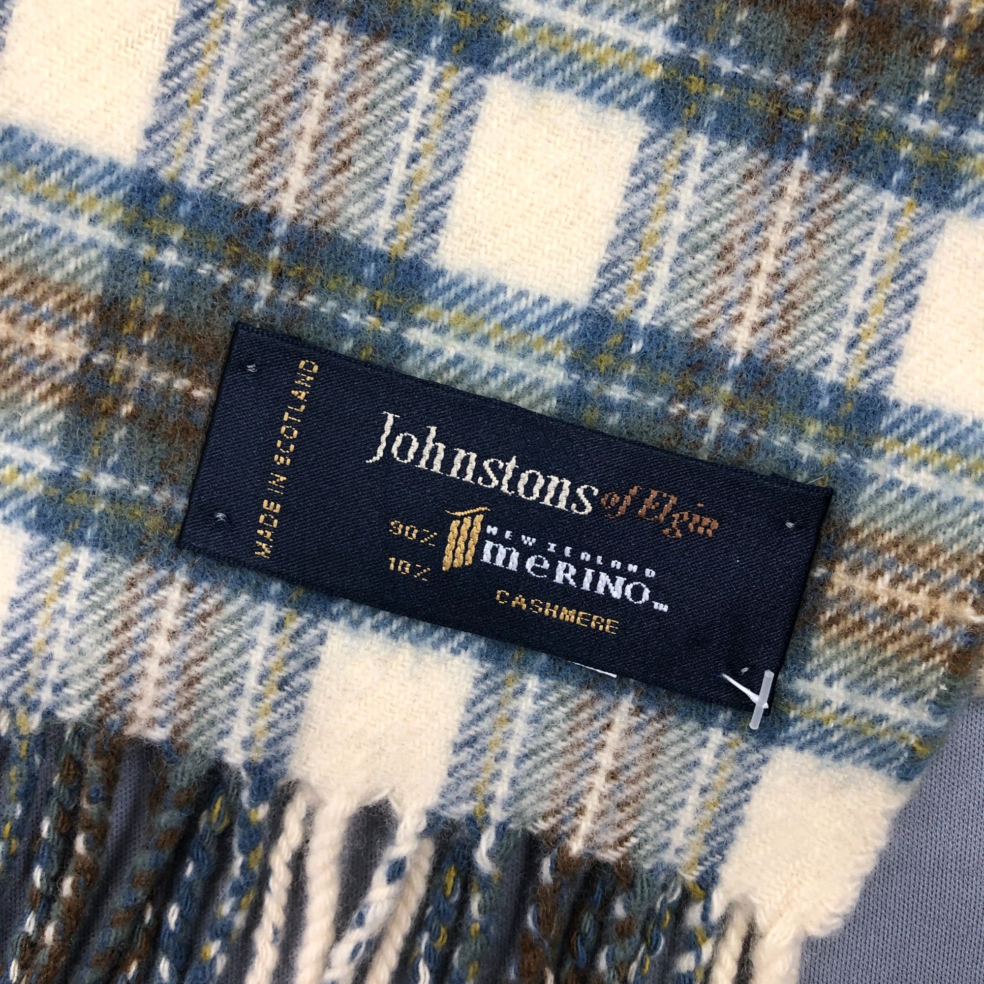 Johnstons Of Elgin Vintage Johnstons of Elgin Scarf Muffler Merino Wool Size ONE SIZE - 4 Thumbnail