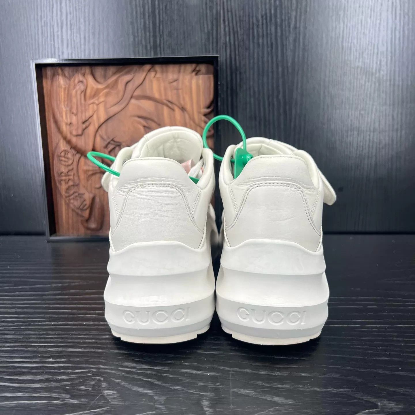 Gucci Gucci Wave White Velcro Sneaker 35.5 Worn Size US 5 / IT 35 - 4 Thumbnail