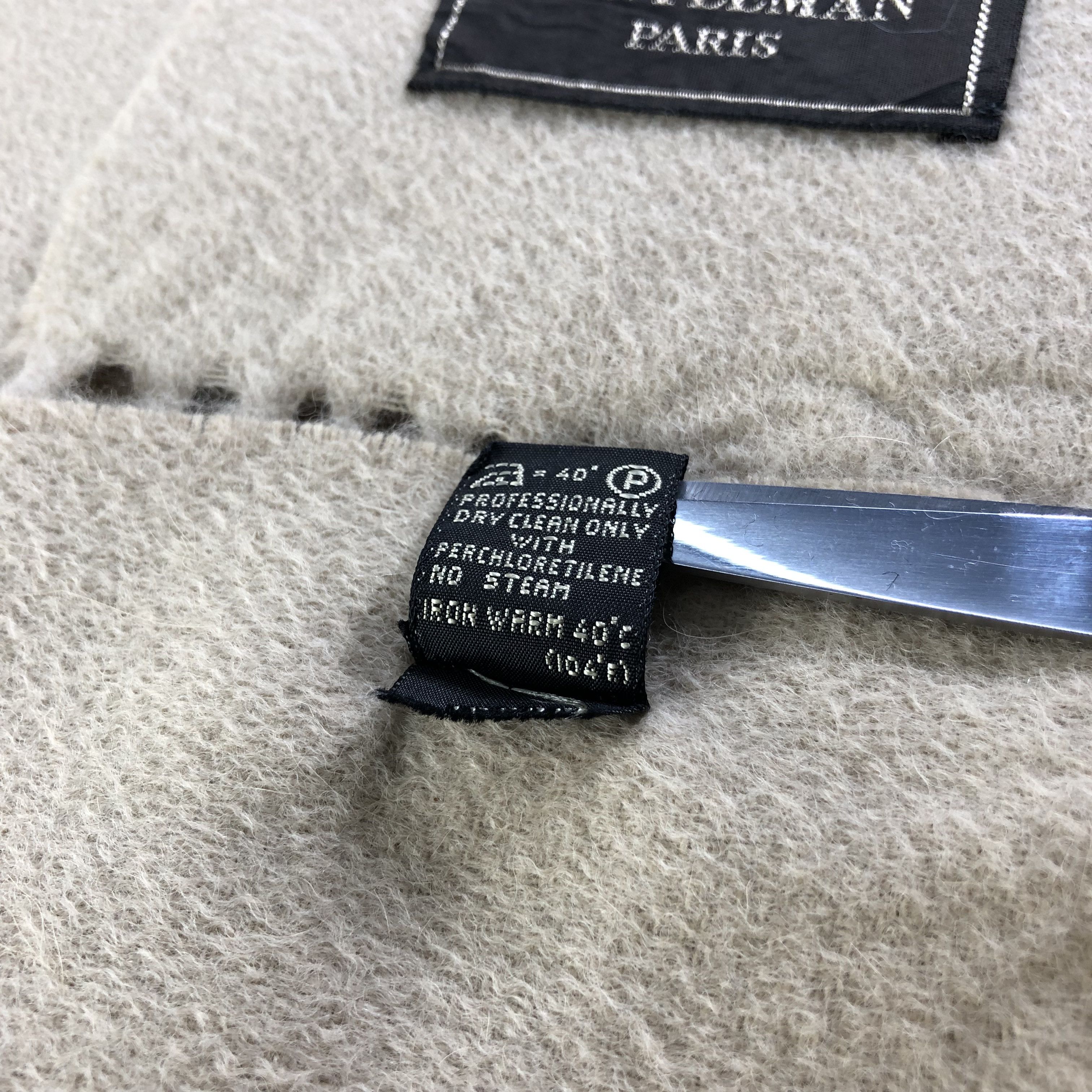 Givenchy Givenchy Cashmere Scarf Muffler Neckwear V2098 Size ONE SIZE - 8 Thumbnail