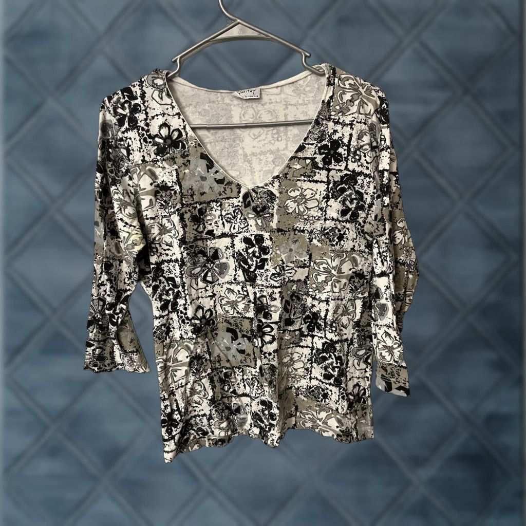 Habitat Habitat Blouse to Live In Lagenlook Paisley Print 3/4 Sleeve Black White V-Neck Pullover Sz S Womens Bohemian Tunic Regular Size Type Size S / US 4 / IT 40 - 1 Thumbnail