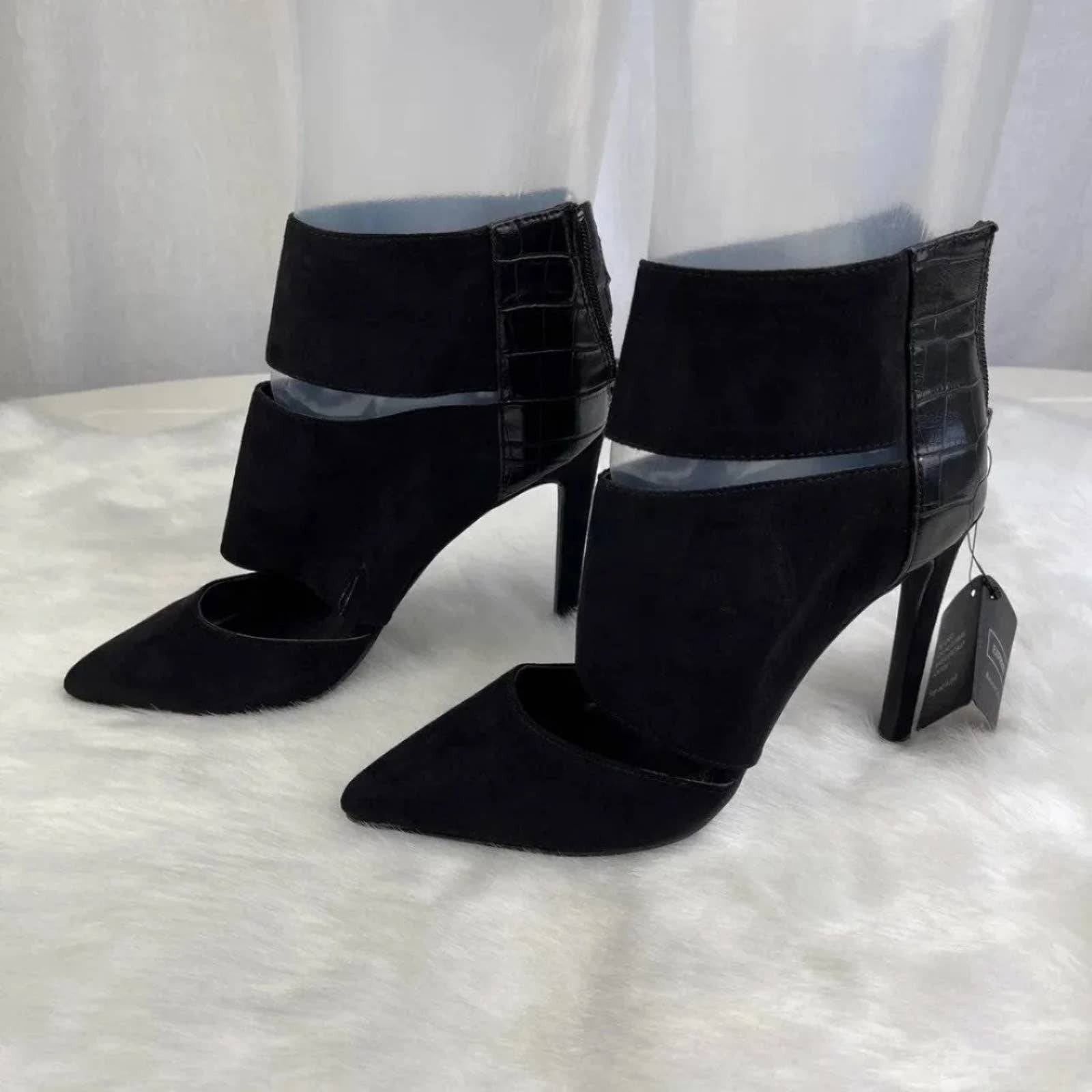 Express Express Stiletto Booties Heels Faux Suede Pointed Toe 6 NWT Size US 6 / IT 36 - 25 Thumbnail