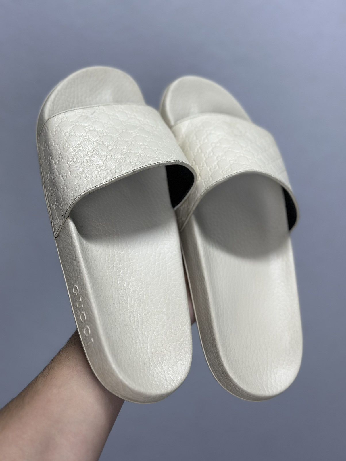 Gucci Gucci microguccissima Slides Cream Monogram Pattern Sandals Size US 10 / EU 43 - 6 Thumbnail