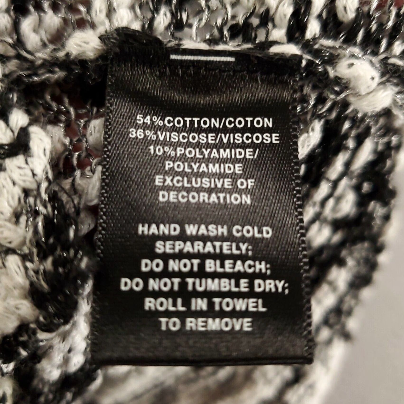 Vintage VINTAGE Lafayette 148 New York Sweater Cardigan Women's M Black Knit Button Pockets 3-4 Season Classic Size M / US 6-8 / IT 42-44 - 7 Thumbnail