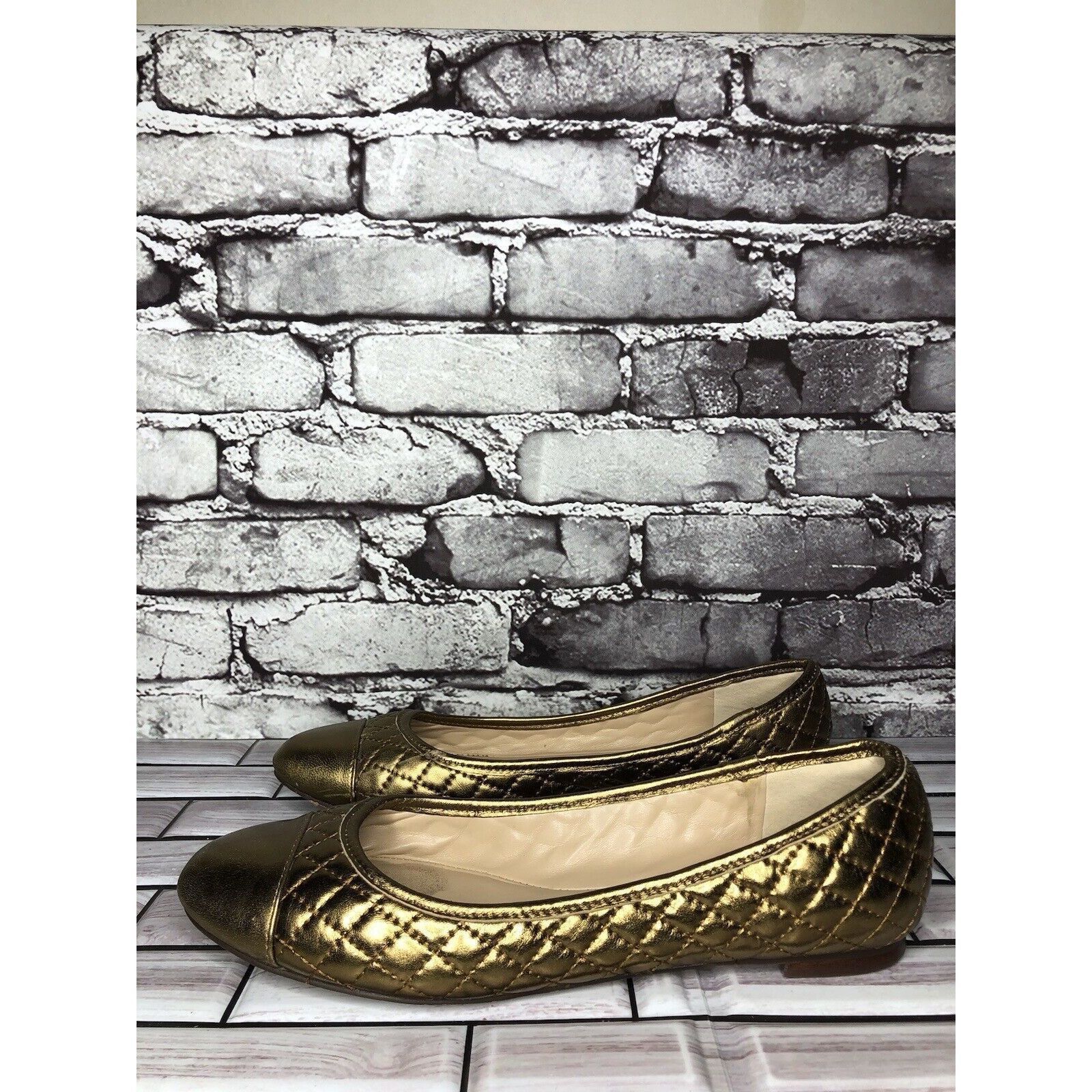 Vince Camuto Vince Camuto Metallic Gold Leather Quilted Ballet Flats Shoe Size US 9.5 / IT 39.5 - 5 Thumbnail
