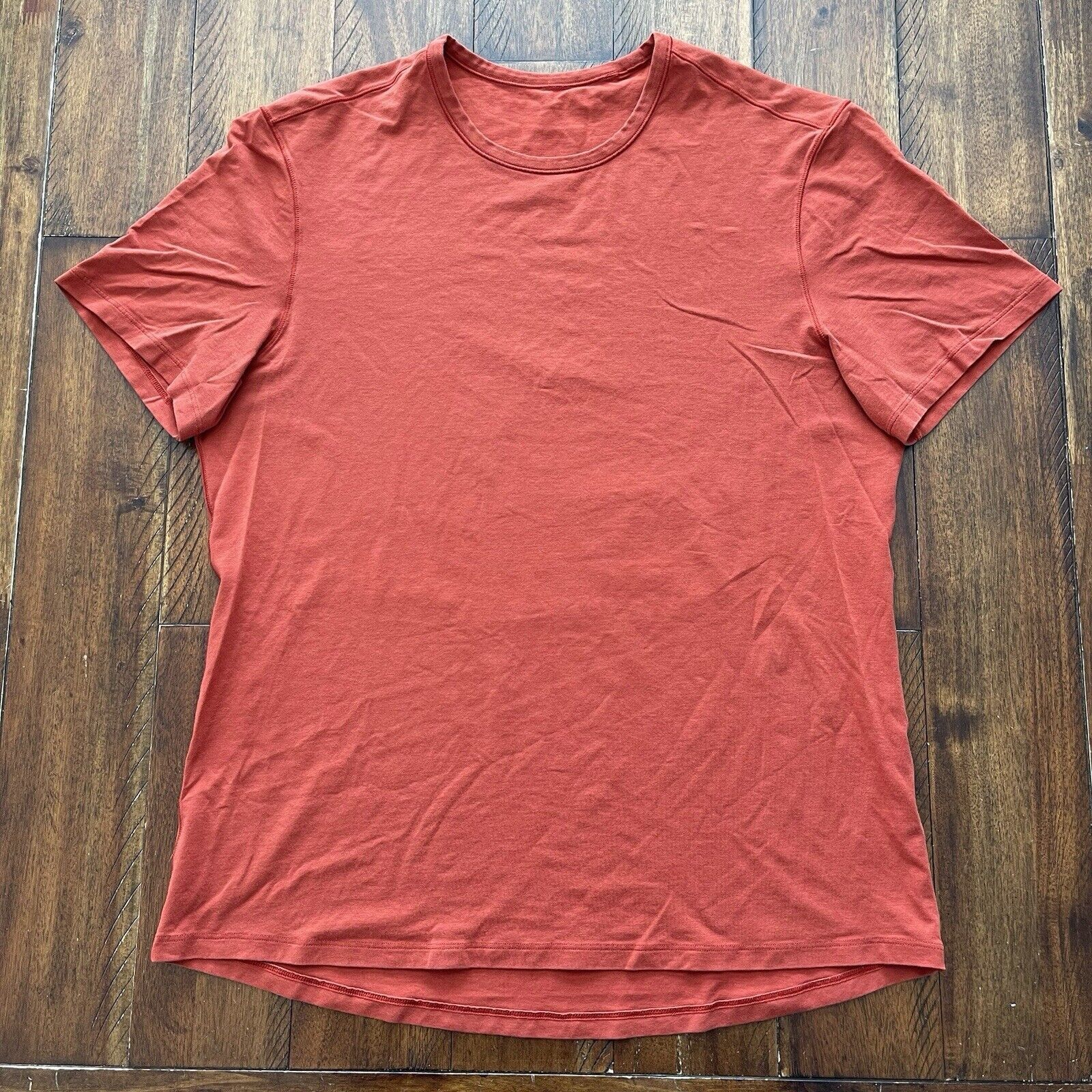 Lululemon Lululemon 5 year basic Short sleeve Tshirt XL Red Orange Size US XL / EU 56 / 4 - 2 Thumbnail