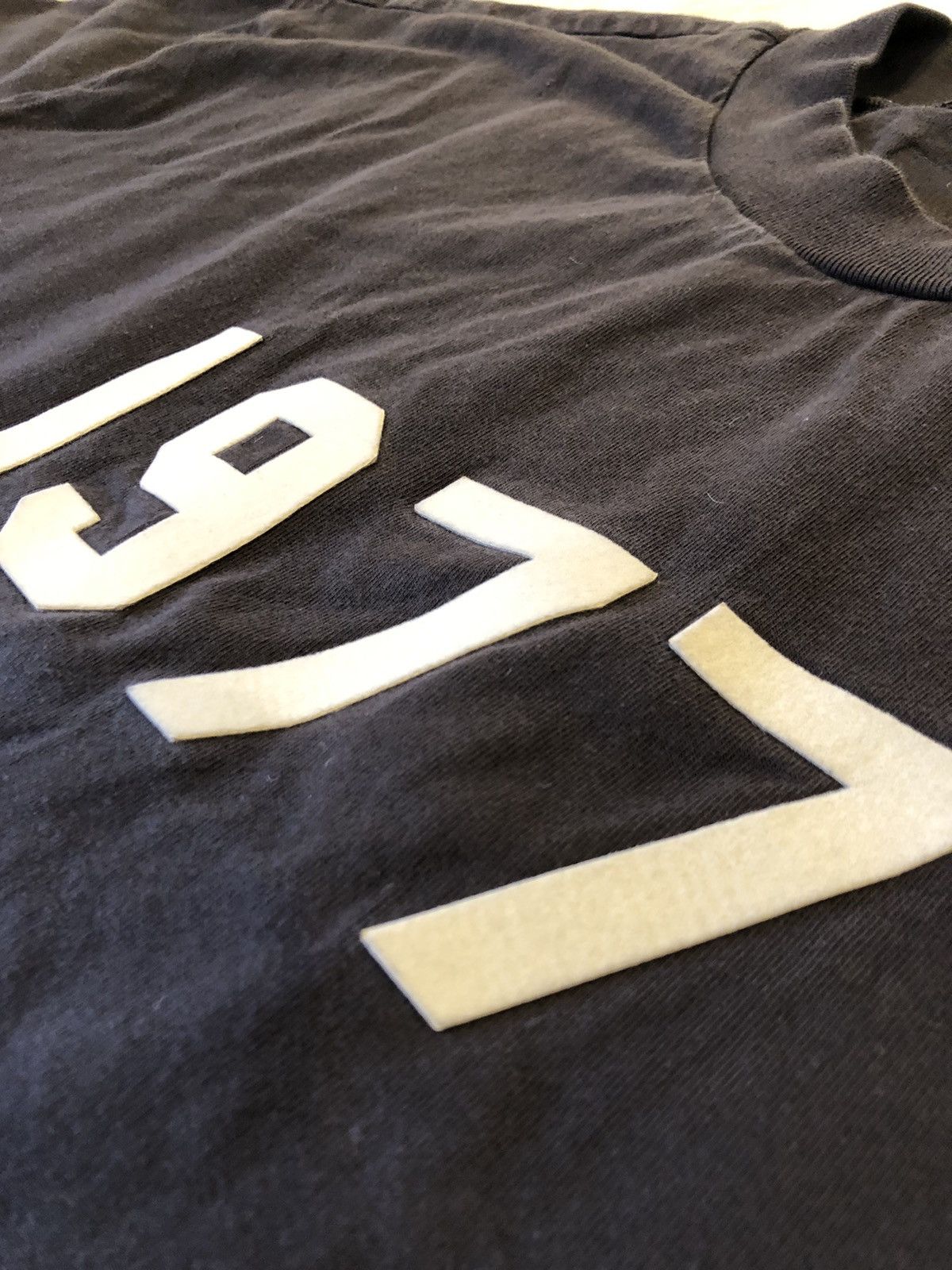 Essentials FW22 FoG Essentials 1977 T-shirt (L) Size US L / EU 52-54 / 3 - 4 Thumbnail