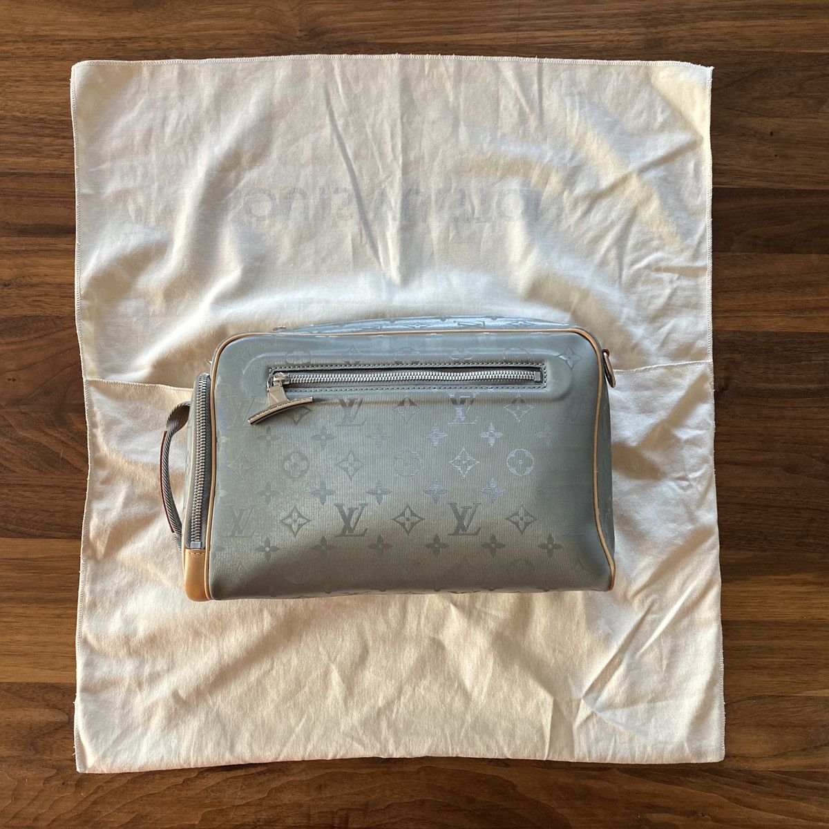 Louis Vuitton 1 of 1 FW18 Titanium Monogram Camera Bag Size ONE SIZE - 2 Thumbnail