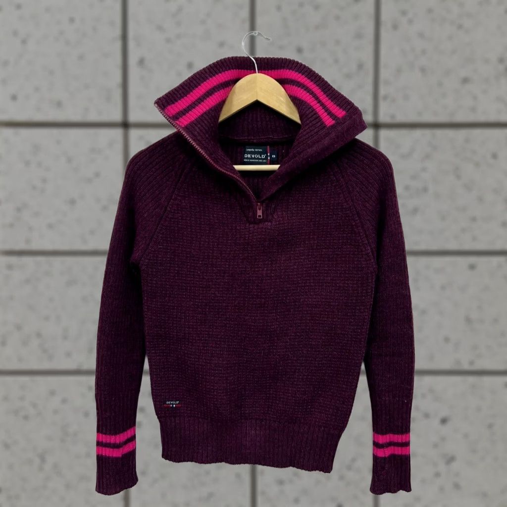Vintage Devold Varde Zip Neck Plum Sweater XS Womens Cardigan Wool High Neck Sweatshirt Size XS / US 0-2 / IT 36-38 - 1 Thumbnail