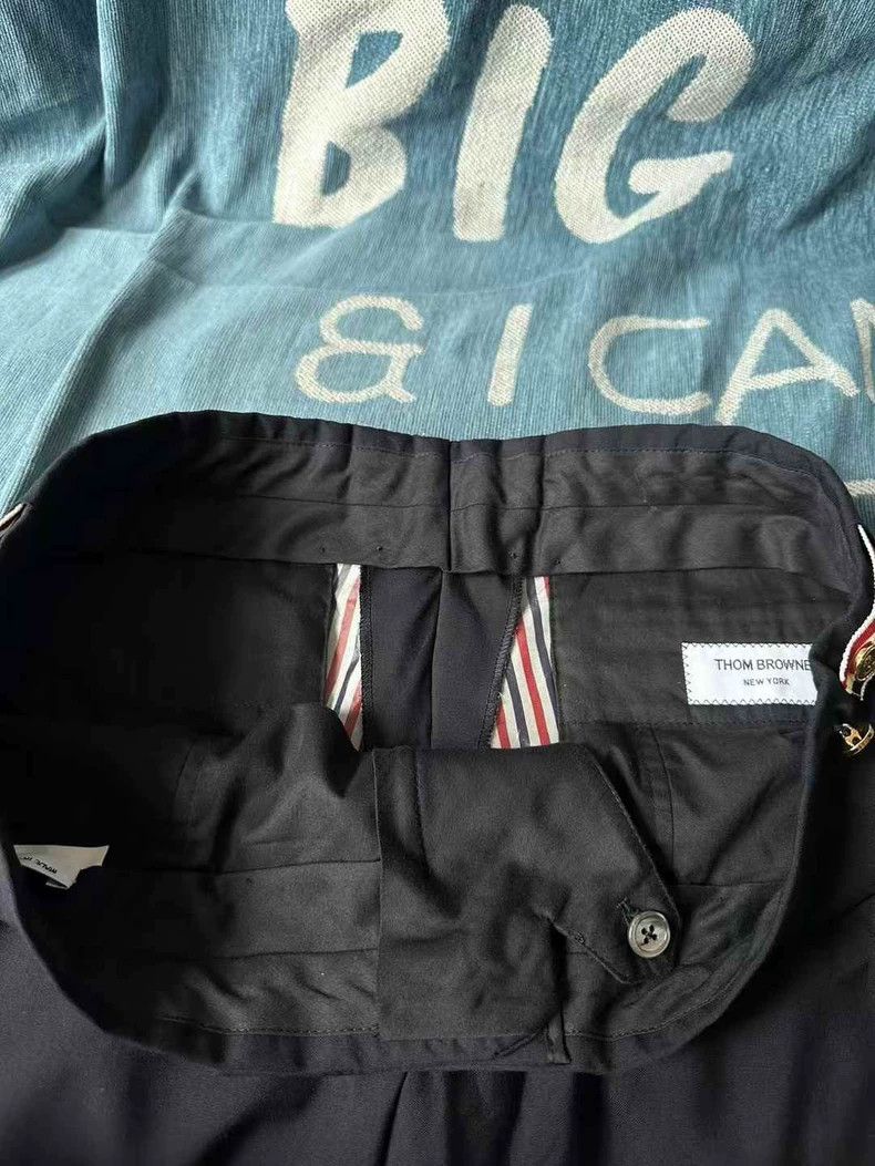 Thom Browne Thom Browne size3 Wool suit shorts Size US 27 - 5 Thumbnail