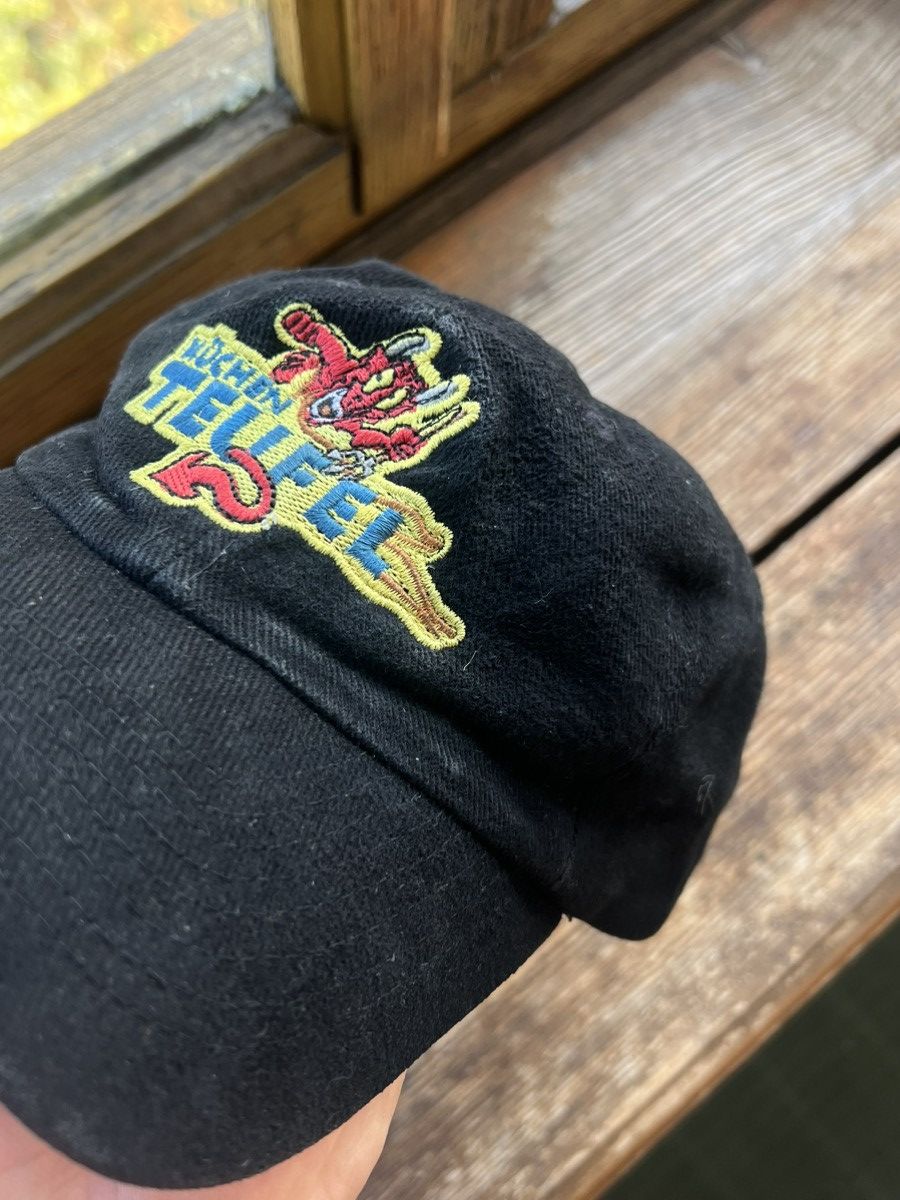 Vintage Vintage 90s Hat Kuchen Teufel Hunden Graphic Cap Black Size ONE SIZE - 7 Thumbnail