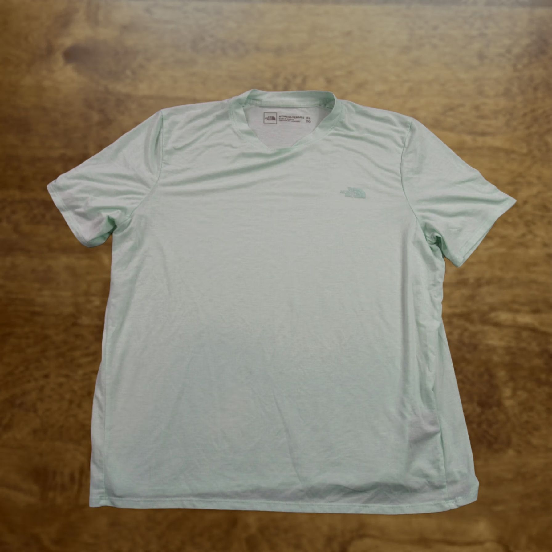The North Face The North Face Shirt Womens XL Short Sleeve Lightweight Casual Stretch Green Logo Knit T-Shirt Mens Womens Girls? Size XL / US 12-14 / IT 48-50 - 1 Thumbnail