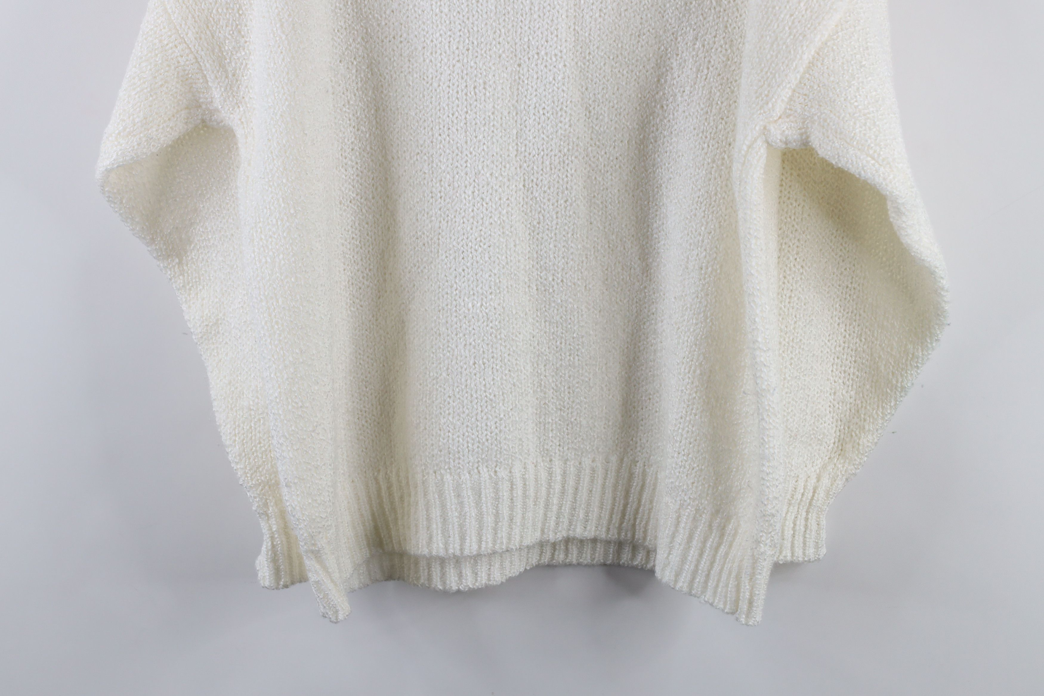 Vintage Vintage 90s Streetwear Cable Knit Beaded Collared Sweater Size L / US 10 / IT 46 - 10 Thumbnail