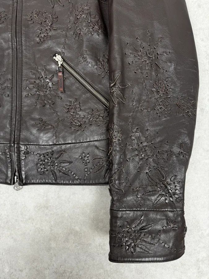 Moschino 2000s Moschino Brown Flowers Embroidery Leather Jacket Size S / US 4 / IT 40 - 8 Thumbnail