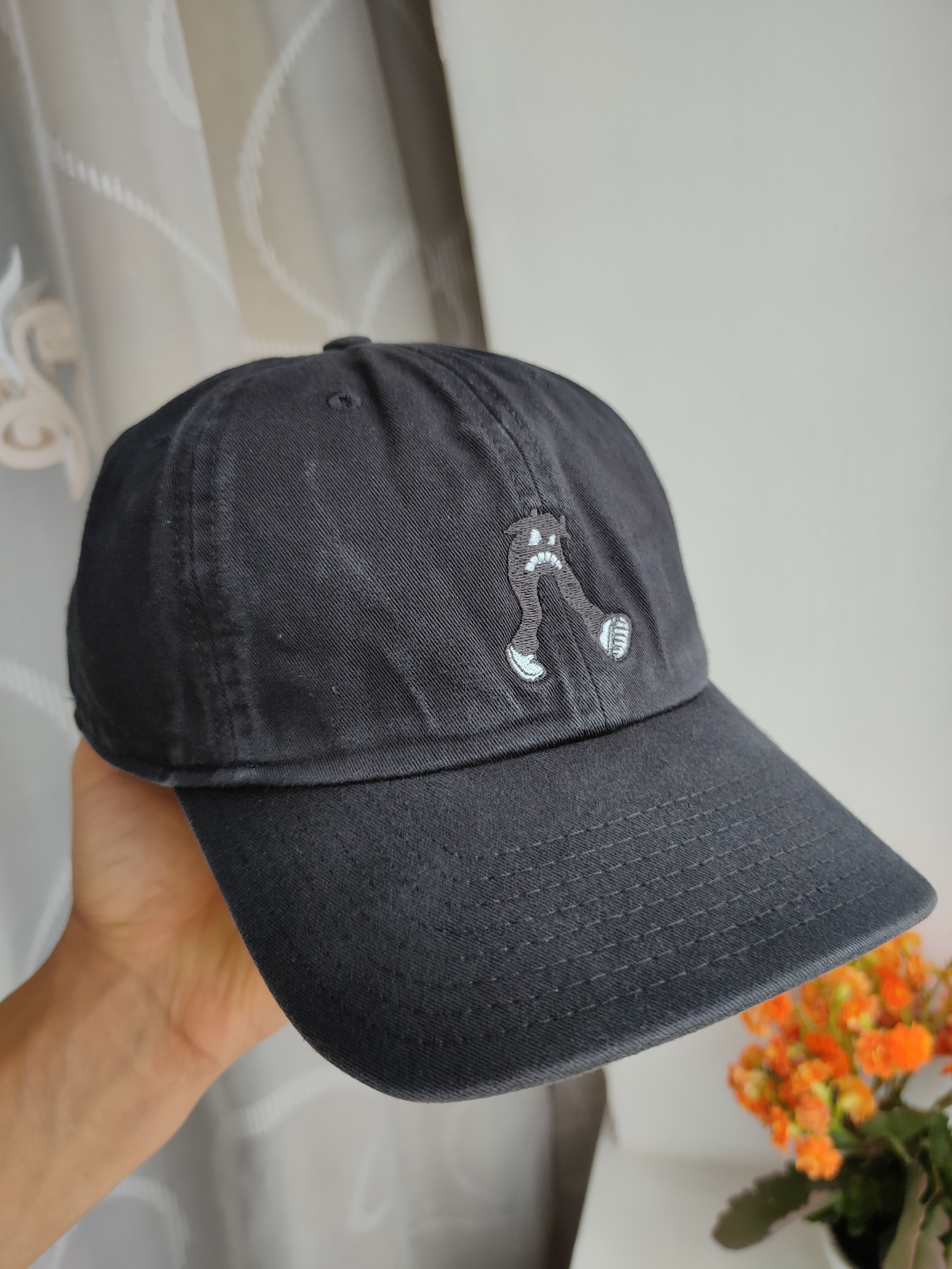 Gentle Monster Vintage Nervous Dad Hat Tope Black Cap Monster Logo Cap Size ONE SIZE - 3 Thumbnail