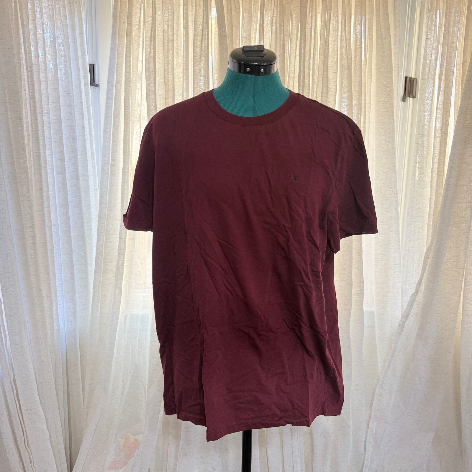 Calvin Klein Calvin Klein Burgundy Liquid Touch Tee | Sz L Size US L / EU 52-54 / 3 - 2 Thumbnail