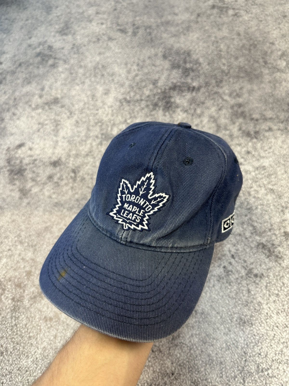 NHL Vintage CCM Toronto Maple Leafs Cap NHL Streetwear USA rare Size ONE SIZE - 1 Thumbnail