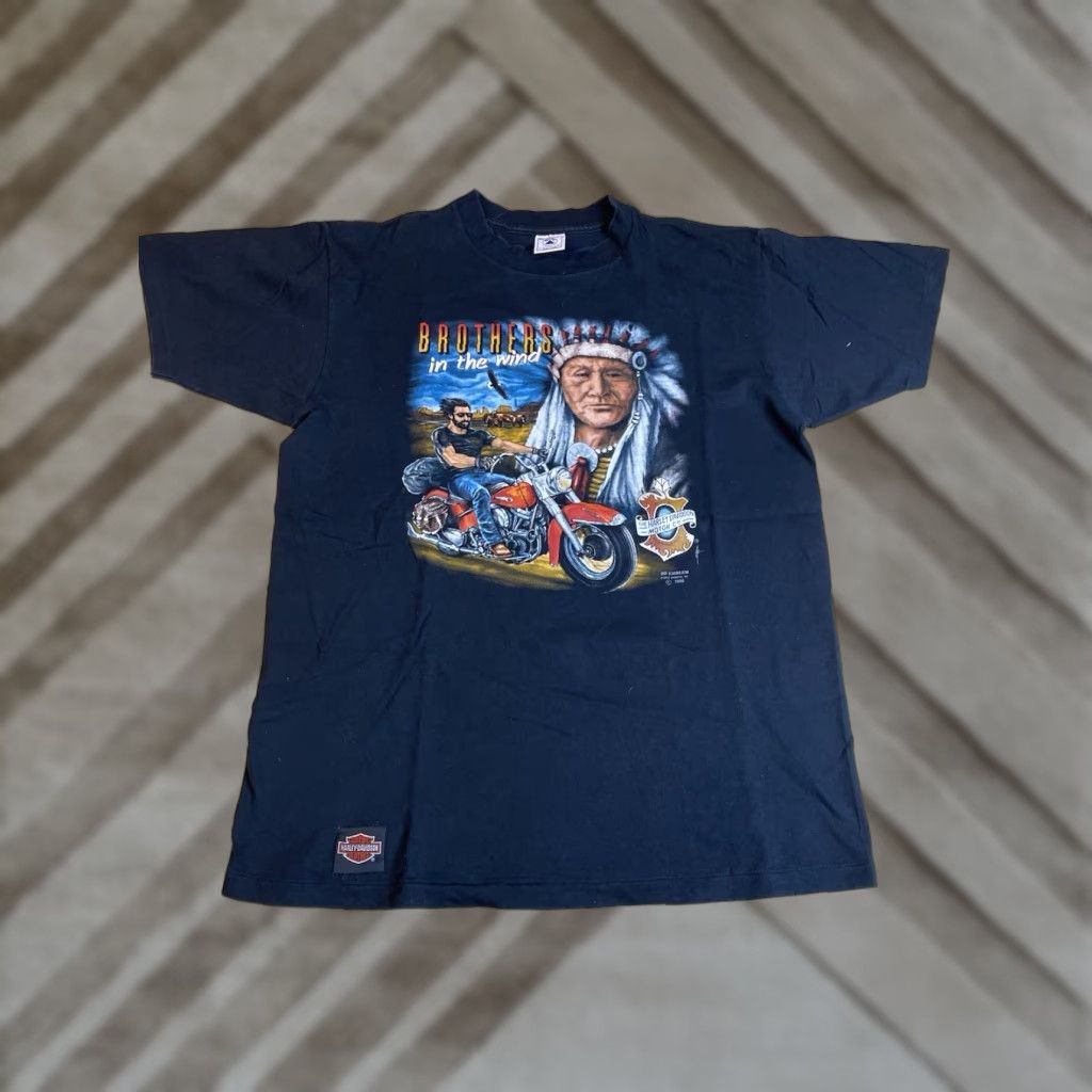 Harley Davidson VINTAGE Harley-Davidson T-Shirt XL Black 1990 3D Emblem Biker Brothers In The Wind Men Regular Cotton Knit Short Sleeve Crew Neck Graphic Print Shirt Size US XL / EU 56 / 4 - 1 Thumbnail