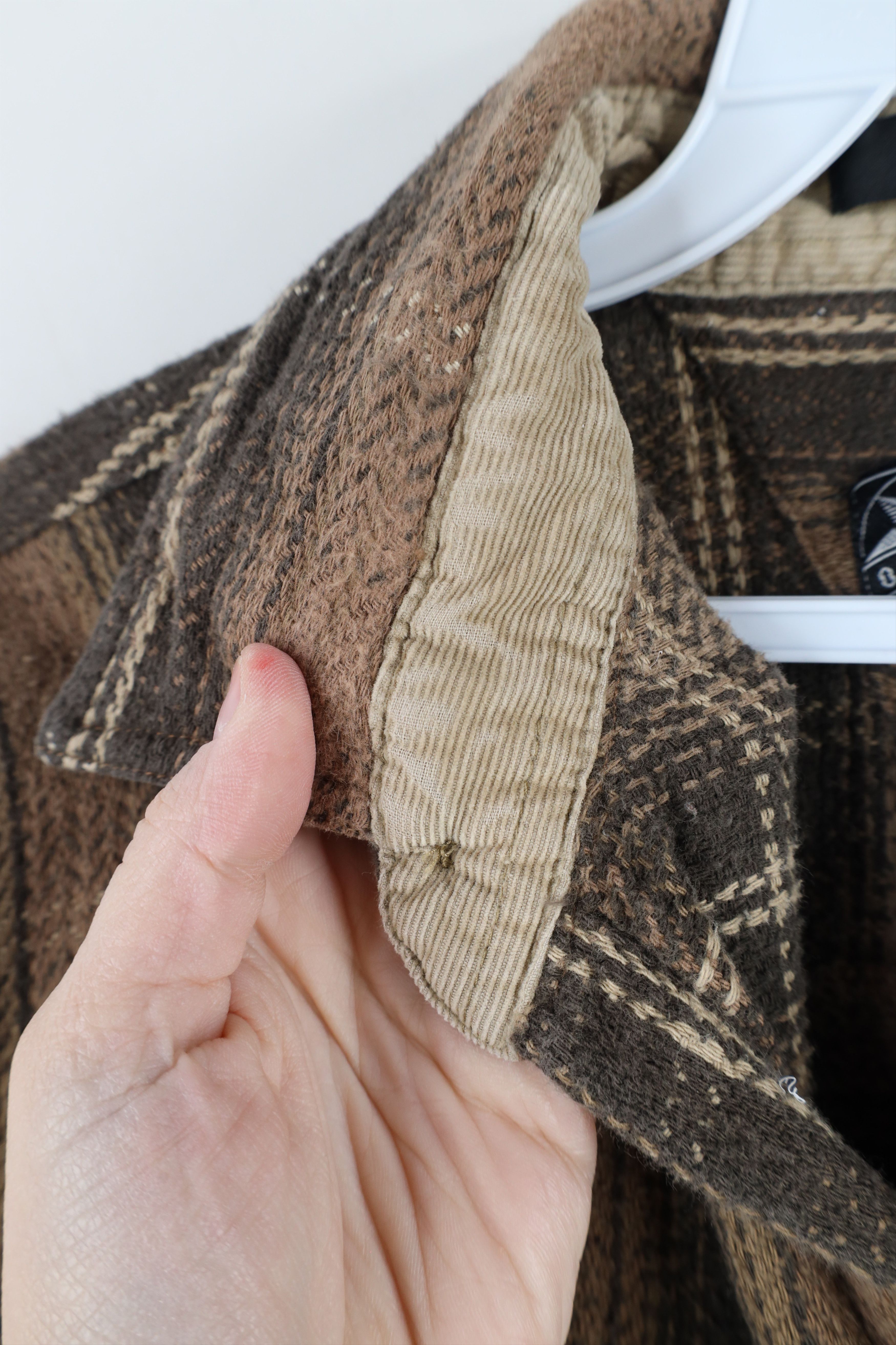 Vintage Vintage 90s Streetwear Heavyweight Button Shirt Brown Size US L / EU 52-54 / 3 - 10 Thumbnail