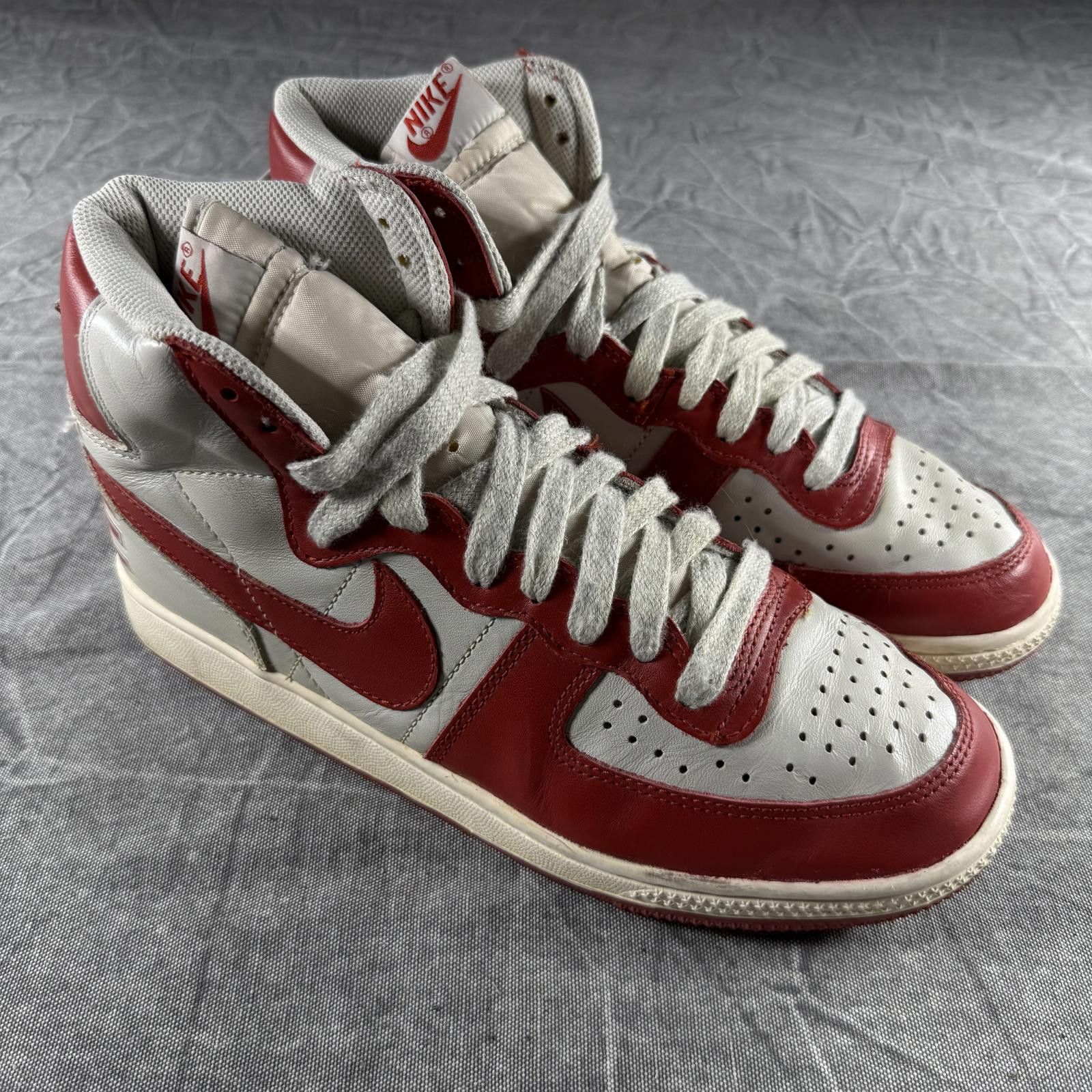Nike Nike Men's 8 Red Vintage 2007 Terminator High 318677-061 Size US 9 / EU 42 - 1 Thumbnail