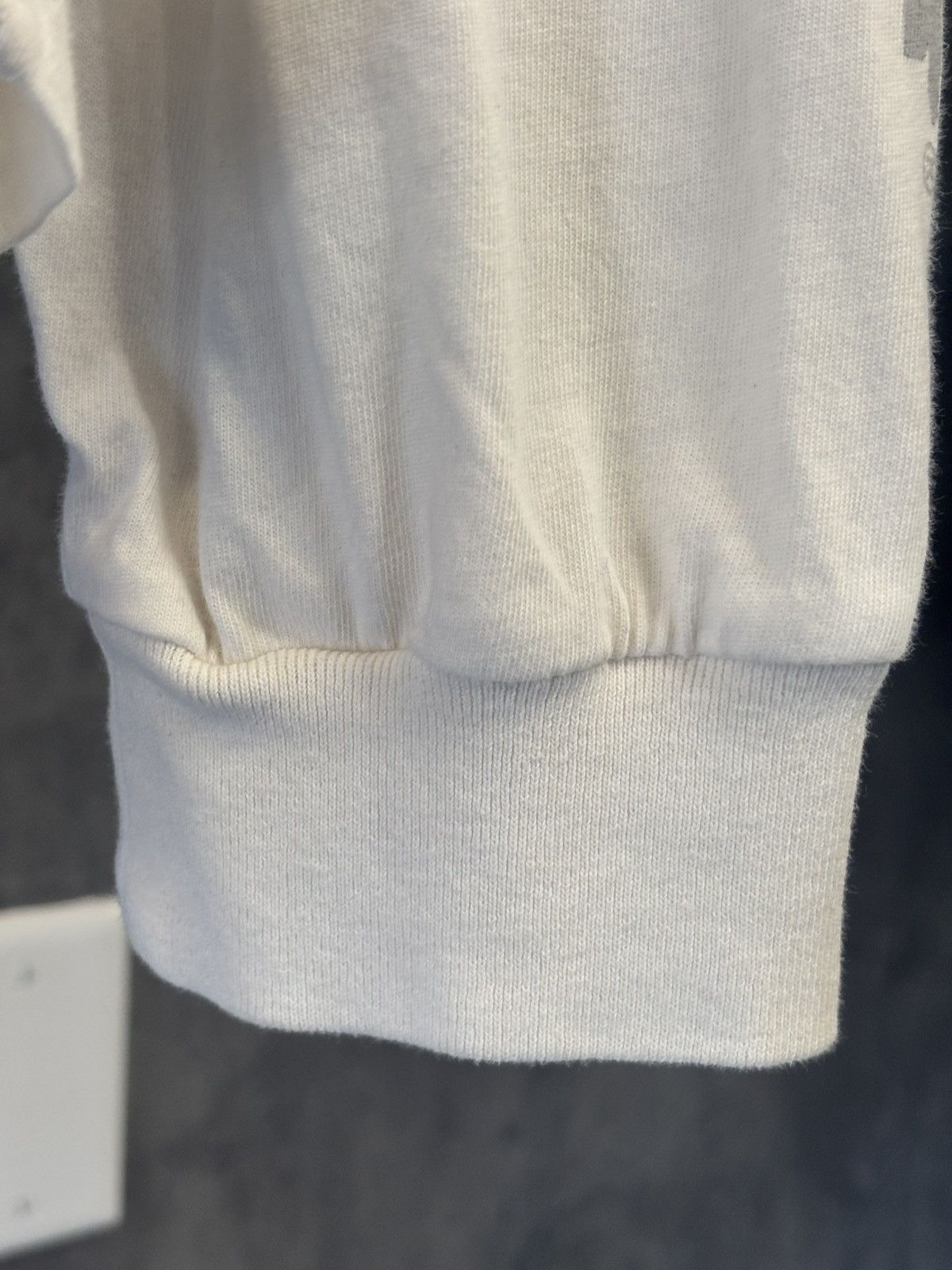 HELLSTAR HELLSTAR CURSIVE WHITE LOGO LONGSLEEVE SIZE L Size US L / EU 52-54 / 3 - 3 Thumbnail