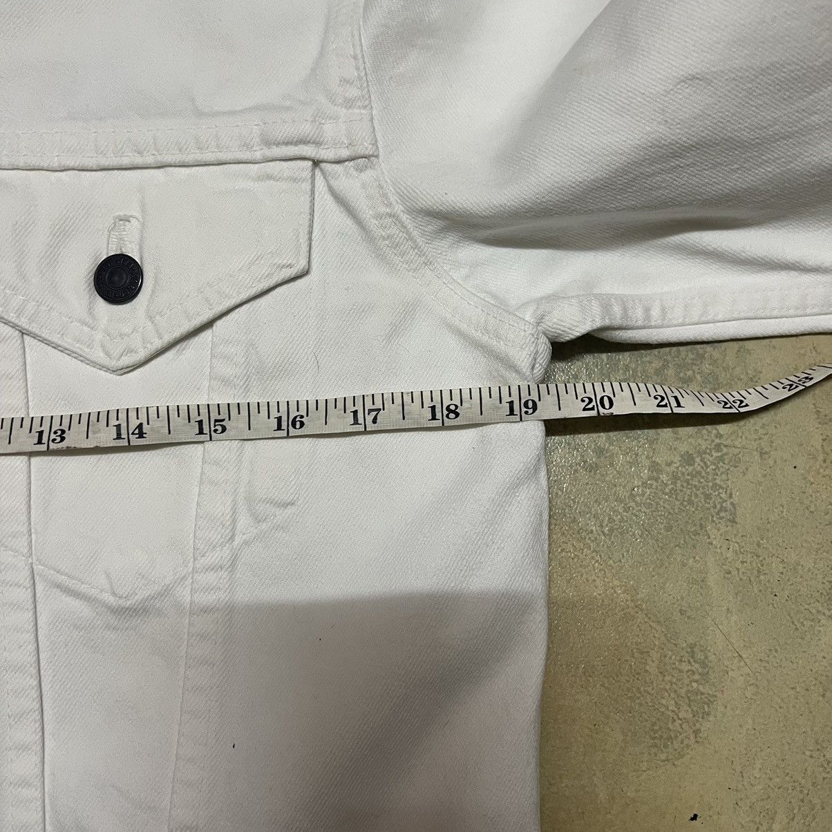 Levi's Vintage Levis White Denim Jacket Size US M / EU 48-50 / 2 - 14 Thumbnail