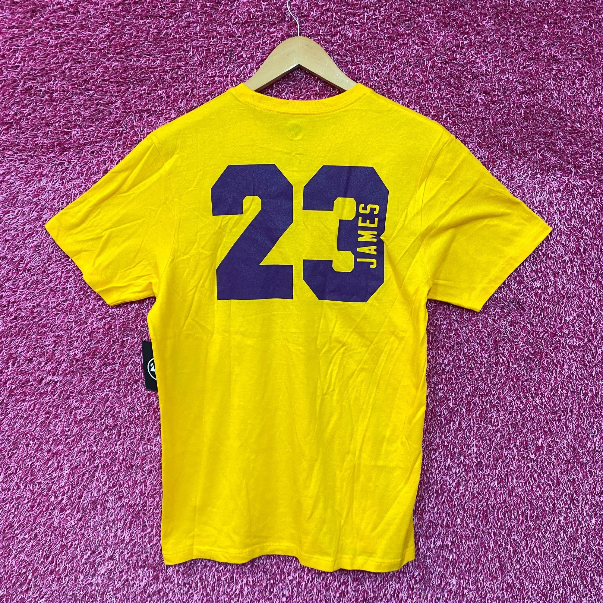 47 Los Angeles Lakers Lebron 23 Tshirt size medium Size US M / EU 48-50 / 2 - 3 Thumbnail