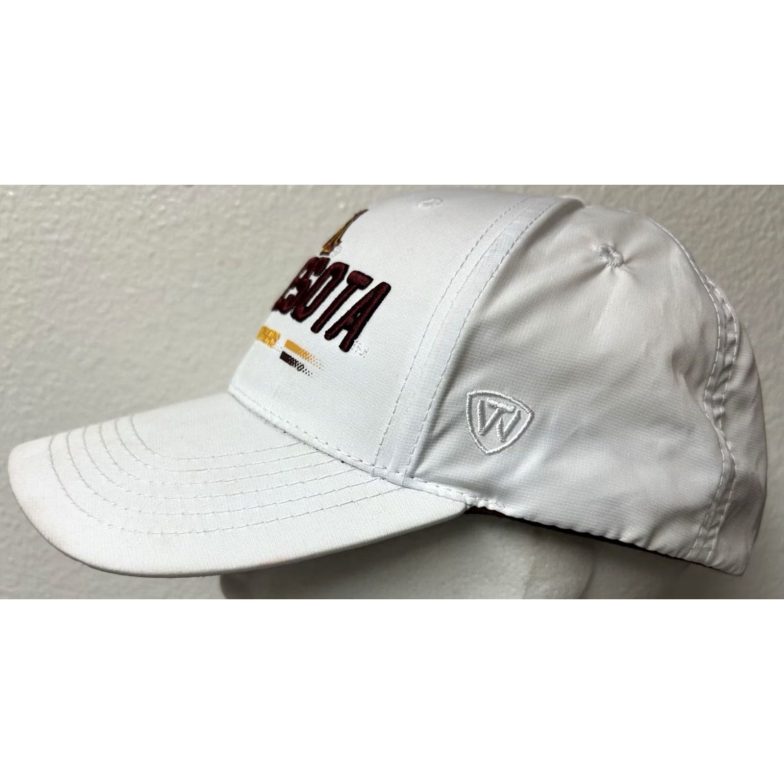Vintage VINTAGE Minnesota Golden Gophers Snapback Hat Cap Top Of The World Embroidered Size US M / EU 48-50 / 2 - 5 Thumbnail