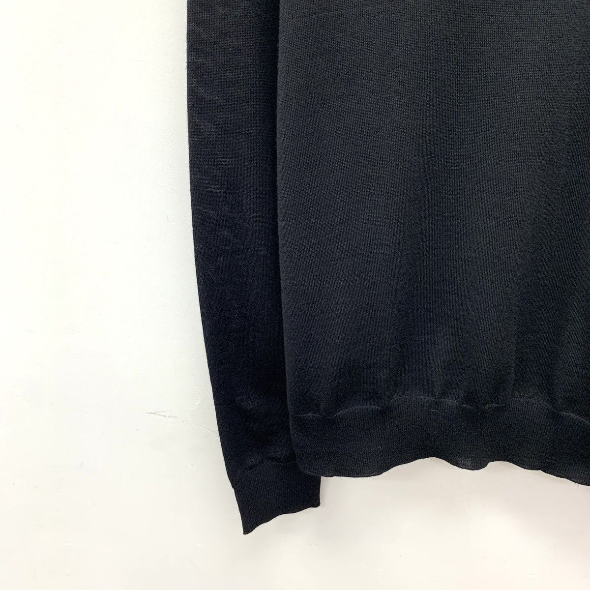 Versace Versace Black Wool Long Sleeve Knit Sweater K26WX Size US S / EU 44-46 / 1 - 4 Thumbnail