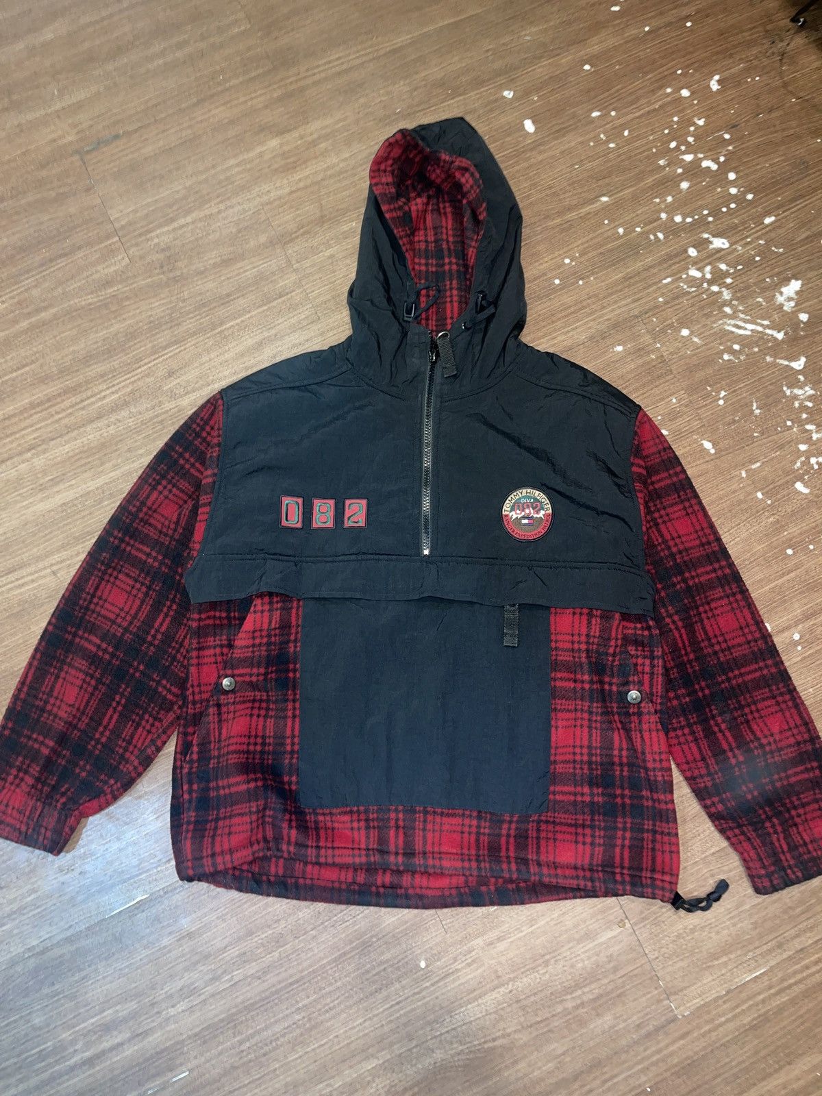 TOMMY HILFIGER