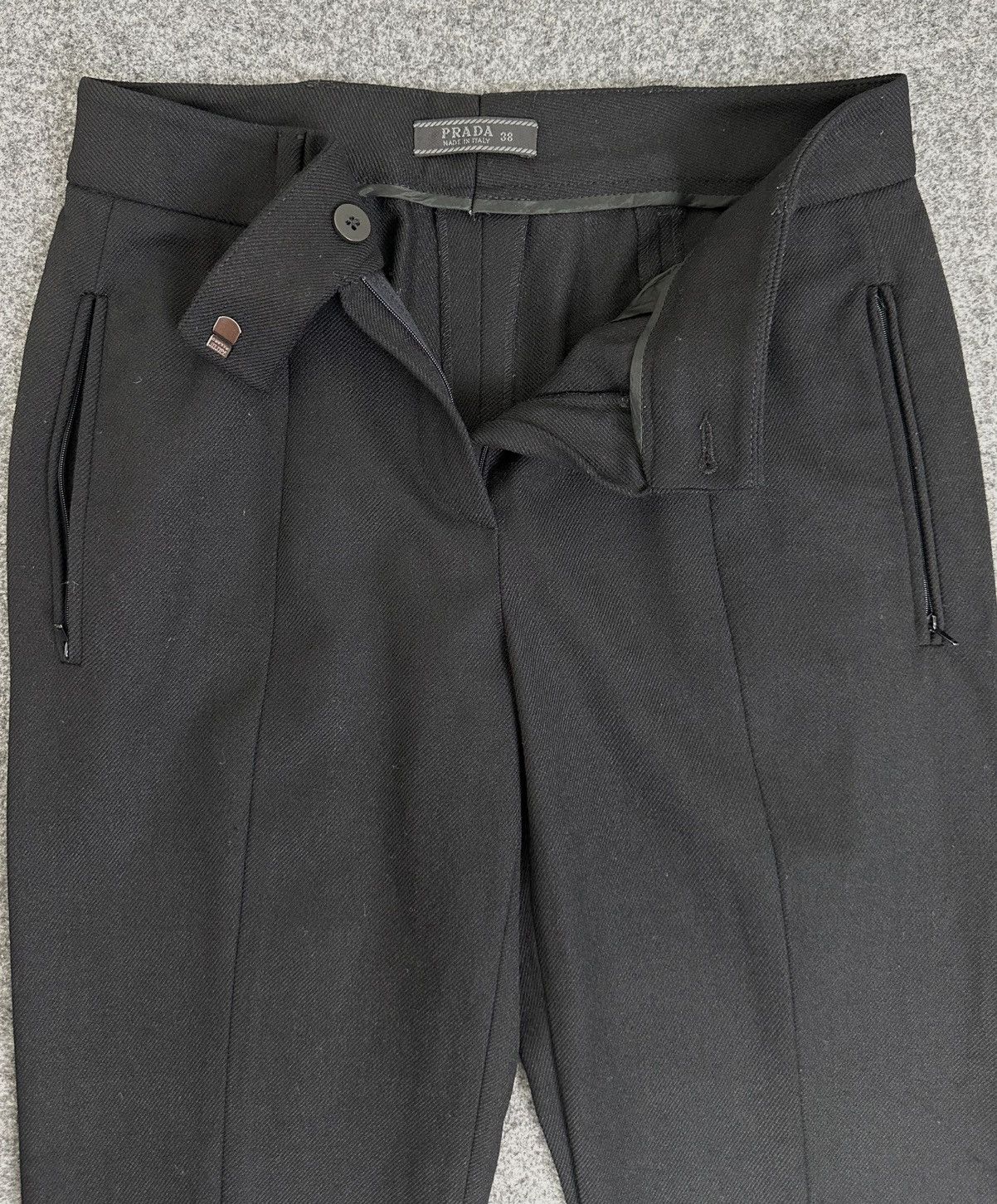 Prada Prada - Technical Wool Zipped Cuffs - Trouser Pants in Black Size 26" / US 2 / IT 38 - 5 Thumbnail