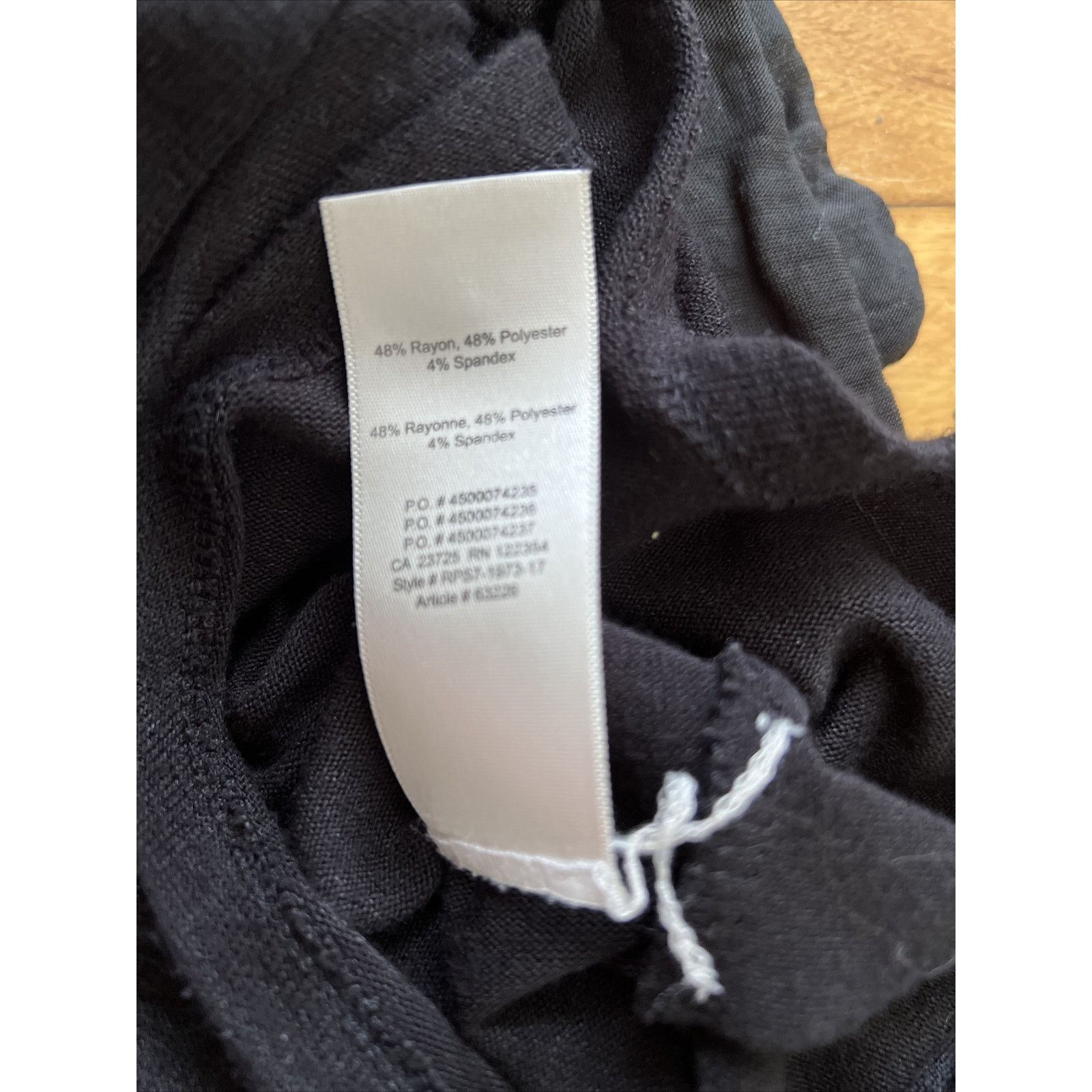 Wildfang Wilfred free Aritzia black cropped Y2K top size XXS A000189 Size XXS / US 00 / IT 34 - 7 Thumbnail