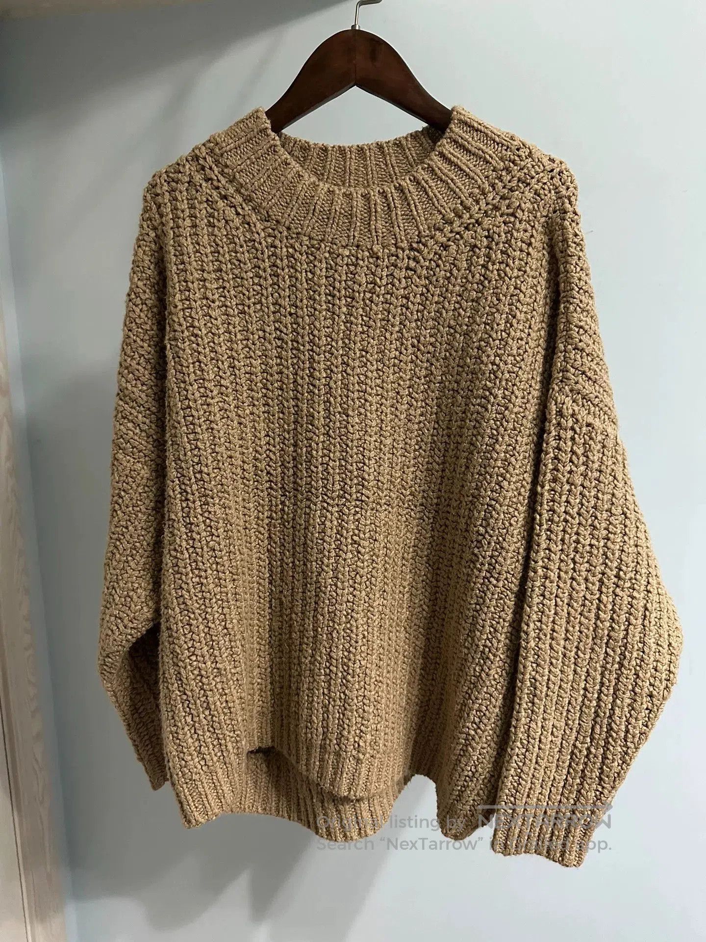 Lauren Manoogian Lauren Manoogian Knit Sweater in Beige. Size M / US 6-8 / IT 42-44 - 1 Thumbnail
