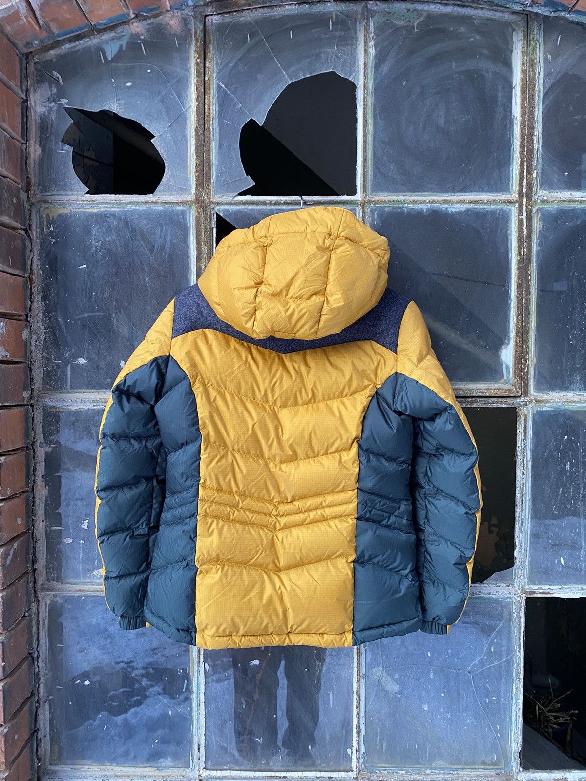 Montbell Puffer Montbell Jacket ex Size M / US 6-8 / IT 42-44 - 2 Thumbnail