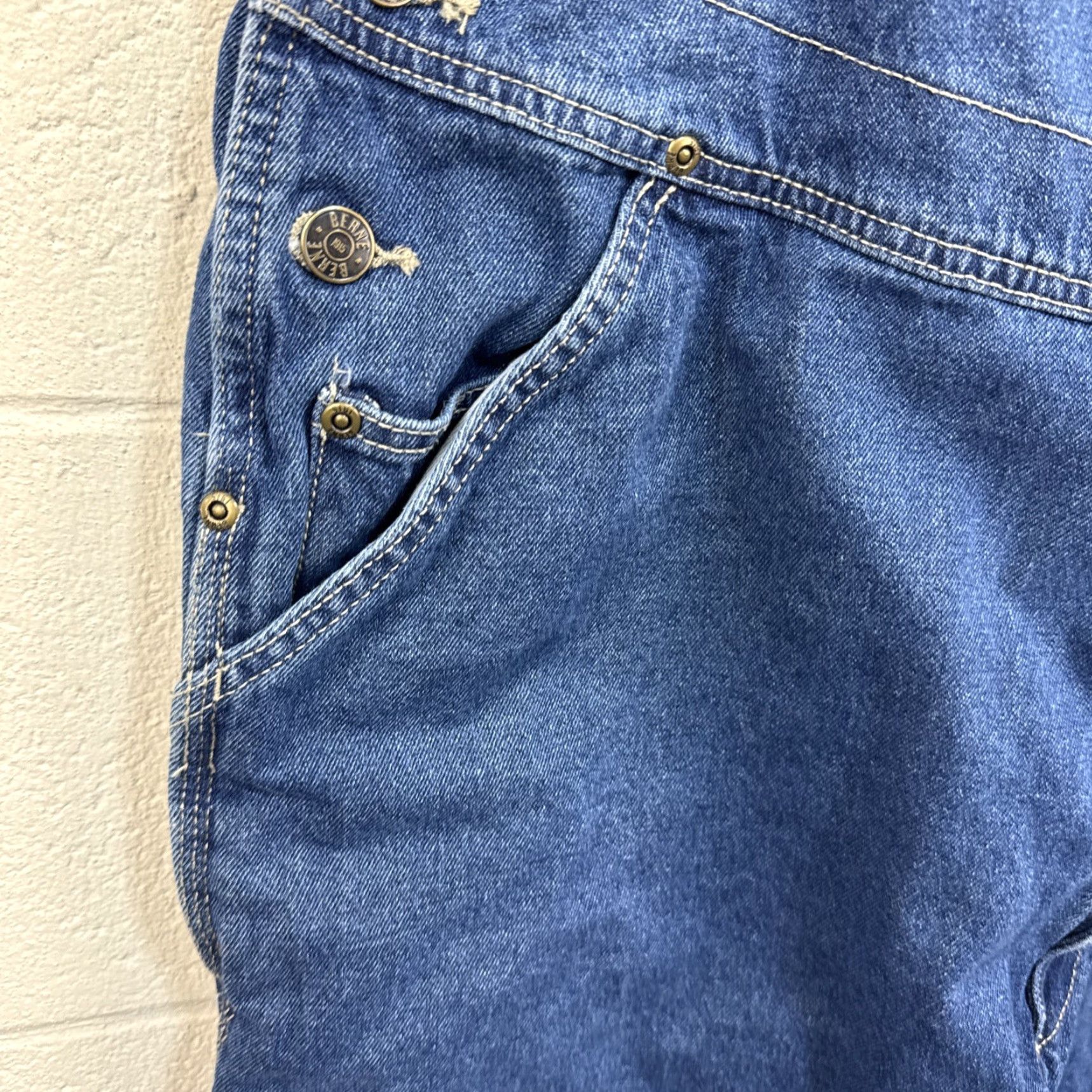 Vintage Berne Denim Carpenter Bib Overalls Men Blue Denim 44x32 Zip Button Cargo Pocket Regular Size 44 Inseam 32 Mid Rise Straight Jeans Workwear Vintage: No Size US 44 / EU 60 - 5 Thumbnail