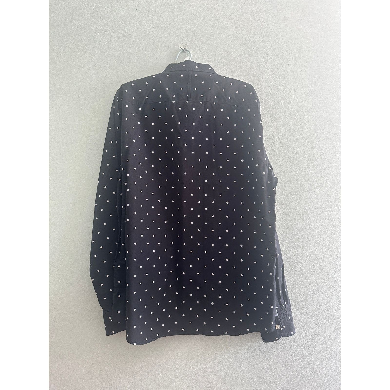 Banana Republic Banana Republic navy polka dot slim fit button down size L Size US L / EU 52-54 / 3 - 3 Thumbnail