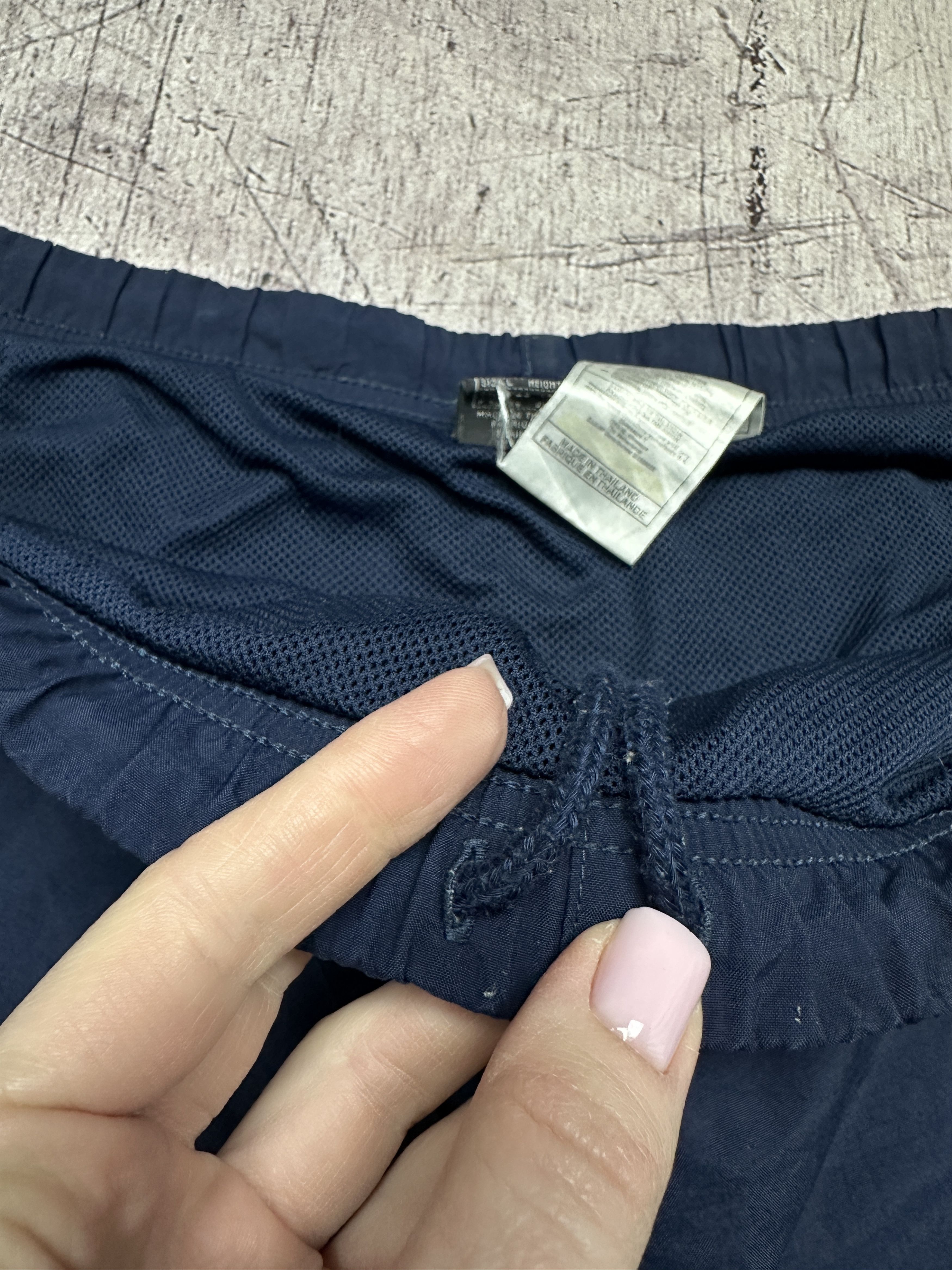 Nike Nike 90s Vintage Mens Nylon Shorts Size US 34 / EU 50 - 3 Thumbnail