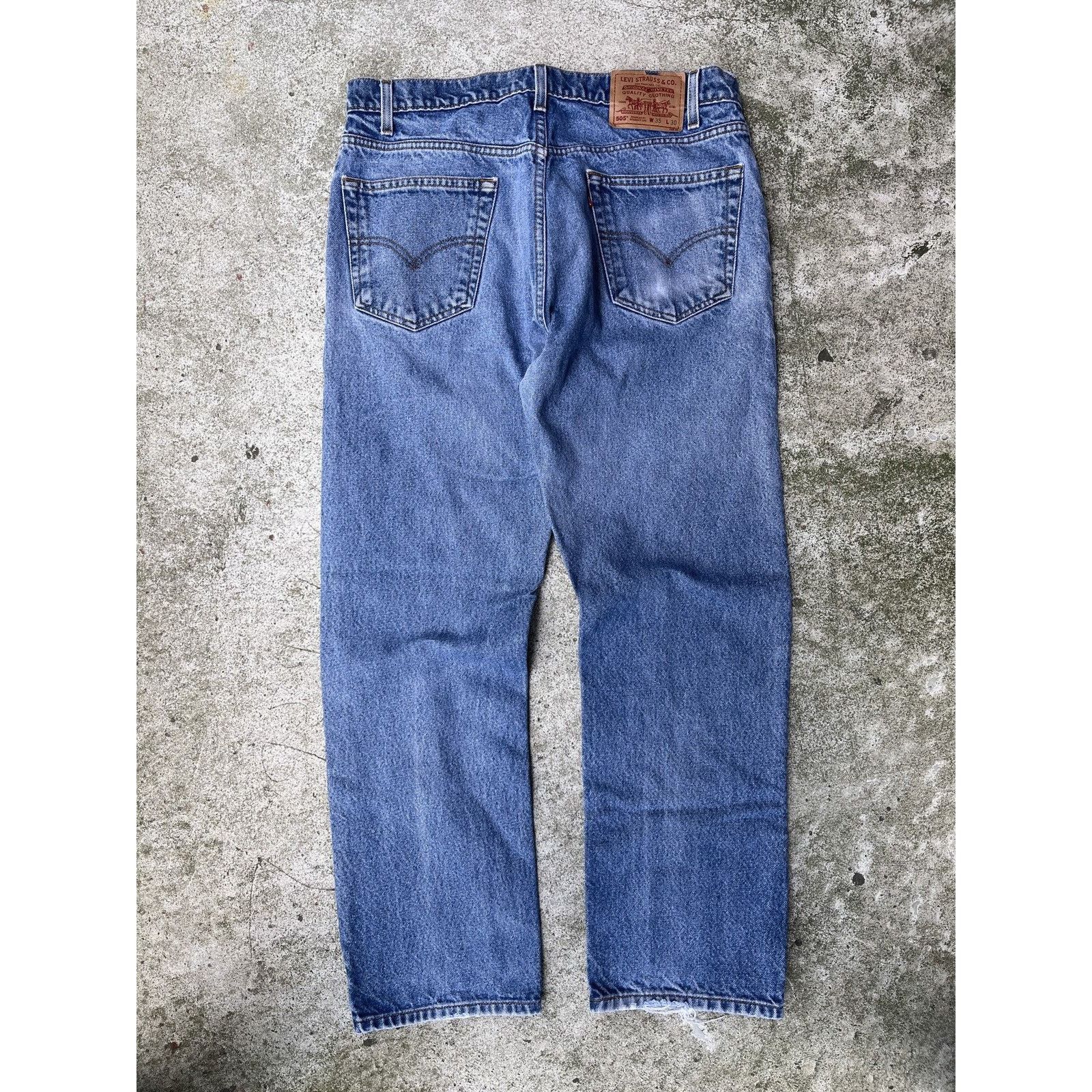 Levi's VINTAGE 90s LEVIS 505 LIGHT WASH STRAIGHT LEG DENIM JEANS Size US 35 - 2 Thumbnail
