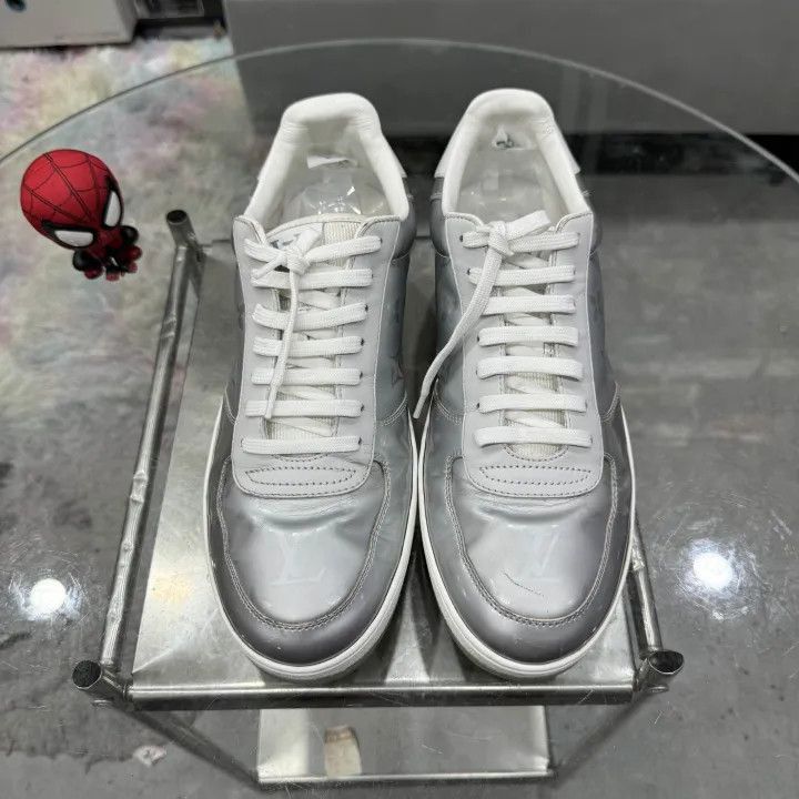 Louis Vuitton Louis Vuitton Rivoli Stylish Low-Top Sneakers -2508 Size US 8 / EU 41 - 2 Thumbnail