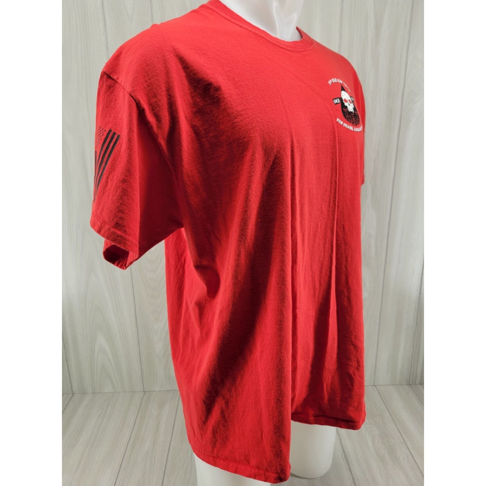 Gildan VINTAGE 1151st EN CO Engineers Mens Shirt Red XL Tee Short Sleeve Graphic Print Gildan 24" Shoulder to Shoulder 30" Down Back Mens Size US XL / EU 56 / 4 - 6 Thumbnail